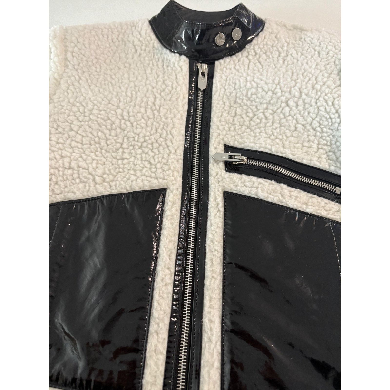 Other Handmade Black & White Shearling Moto Jacket Patent Leather Size XS / US 0-2 / IT 36-38 - 9 Thumbnail
