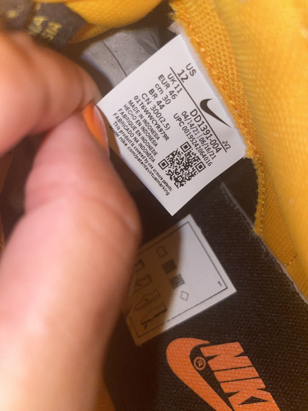 Nike Nike Dunk Low Retro ‘Goldenrod’ Size US 12 / EU 45 - 8 Thumbnail