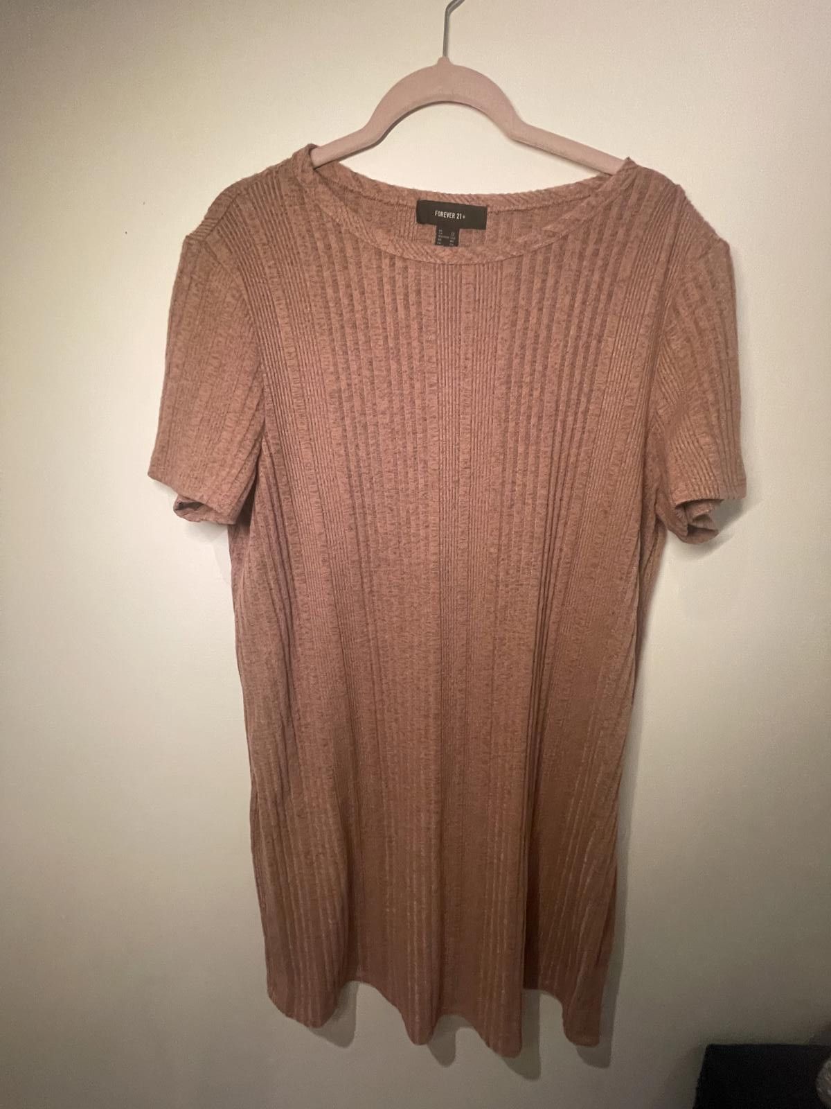 Forever 21 Forever 21 Pink Sweater dress Size XXL / US 16-18 / IT 52-54 - 1 Thumbnail