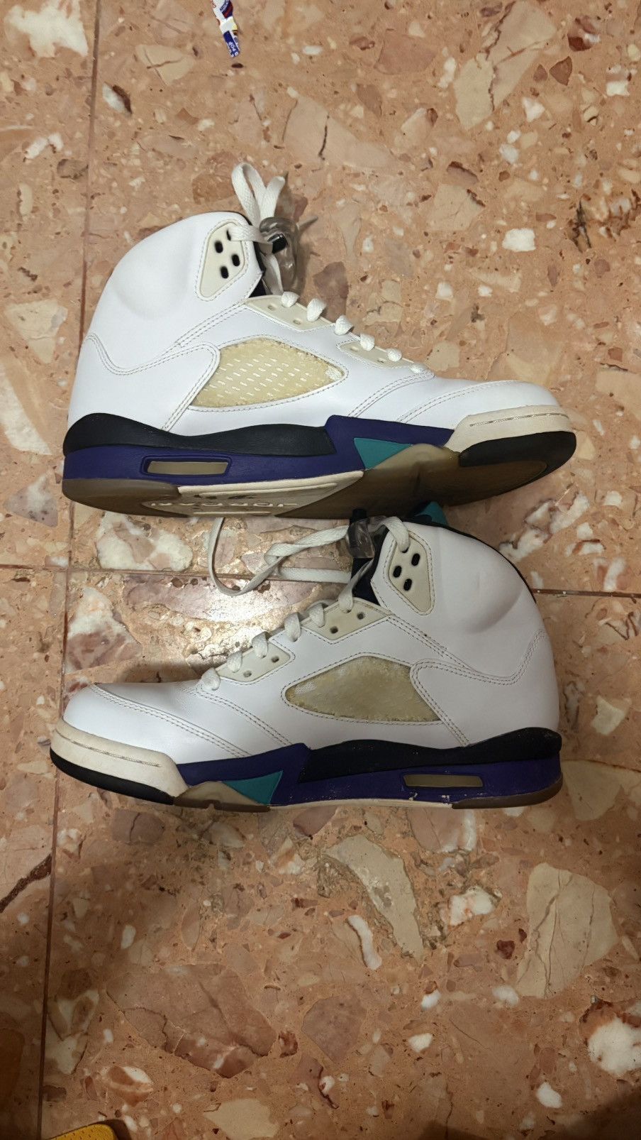 Jordan Brand Air Jordan 5 Grape 2013 Size US 8.5 / EU 41-42 - 3 Thumbnail
