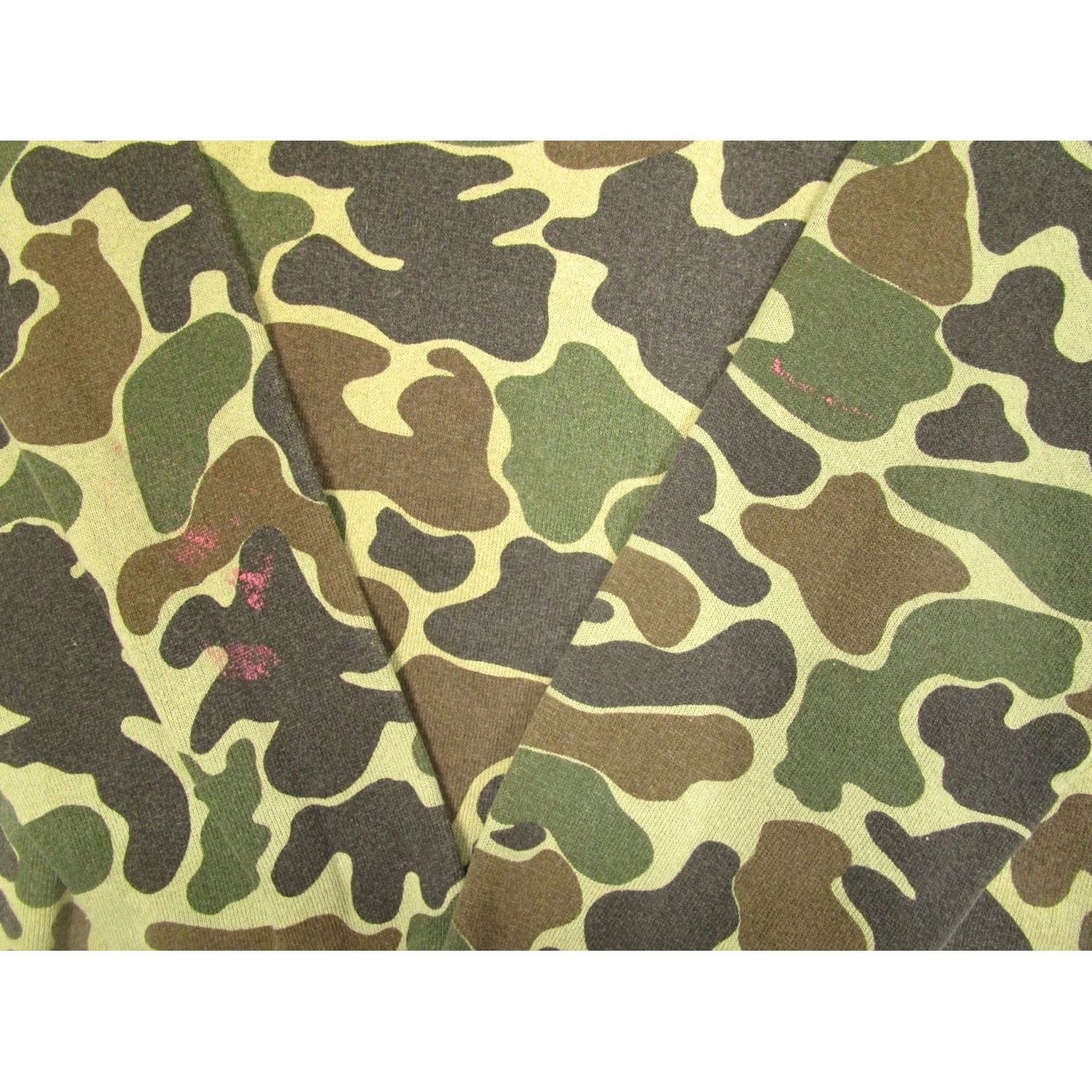 Russell Athletic VINTAGE Russell Athletic Crewneck Shirt Mens M Green Frog Skin Camo USA 90s Outdoor Logo Sweater Pullover Size US M / EU 48-50 / 2 - 4 Thumbnail