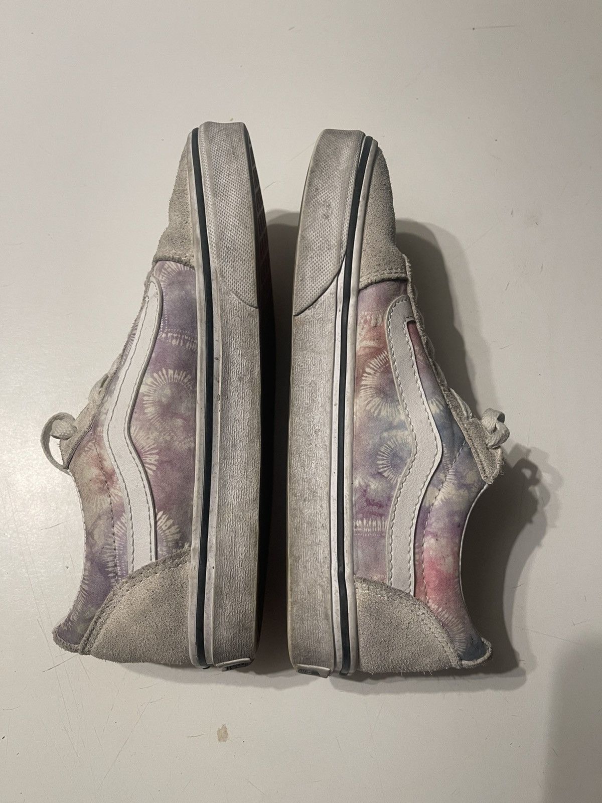 Vans Vans Ward Low Top Women’s Suede Heart Tie Dye Skater Shoes Size US 6.5 / IT 36.5 - 8 Thumbnail
