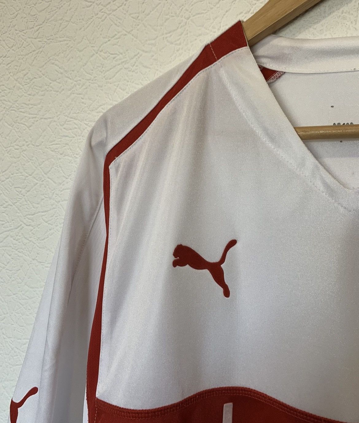 Puma STUTTGART PUMA 2004/2005 HOME KIT SOCCER JERSEY FOOTBALL Size US XL / EU 56 / 4 - 6 Thumbnail