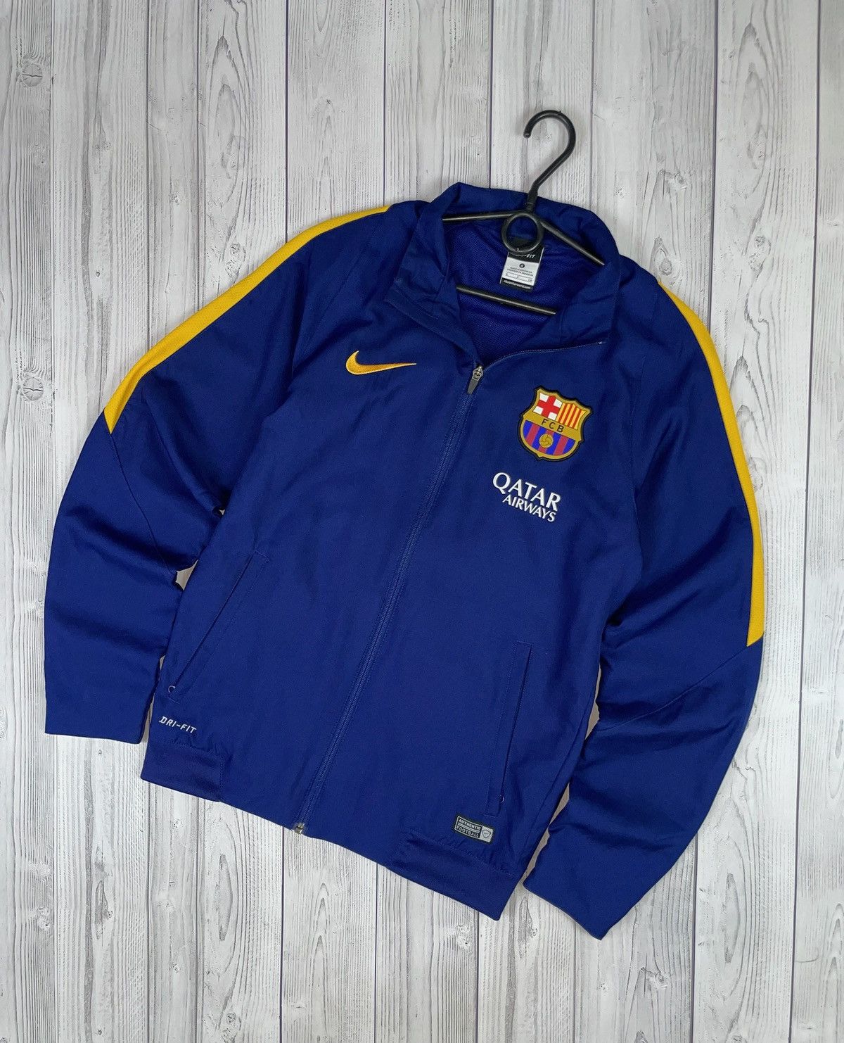 Nike Vintage Nike Barcelona soccer track suit size S blue rare Size US S / EU 44-46 / 1 - 2 Thumbnail