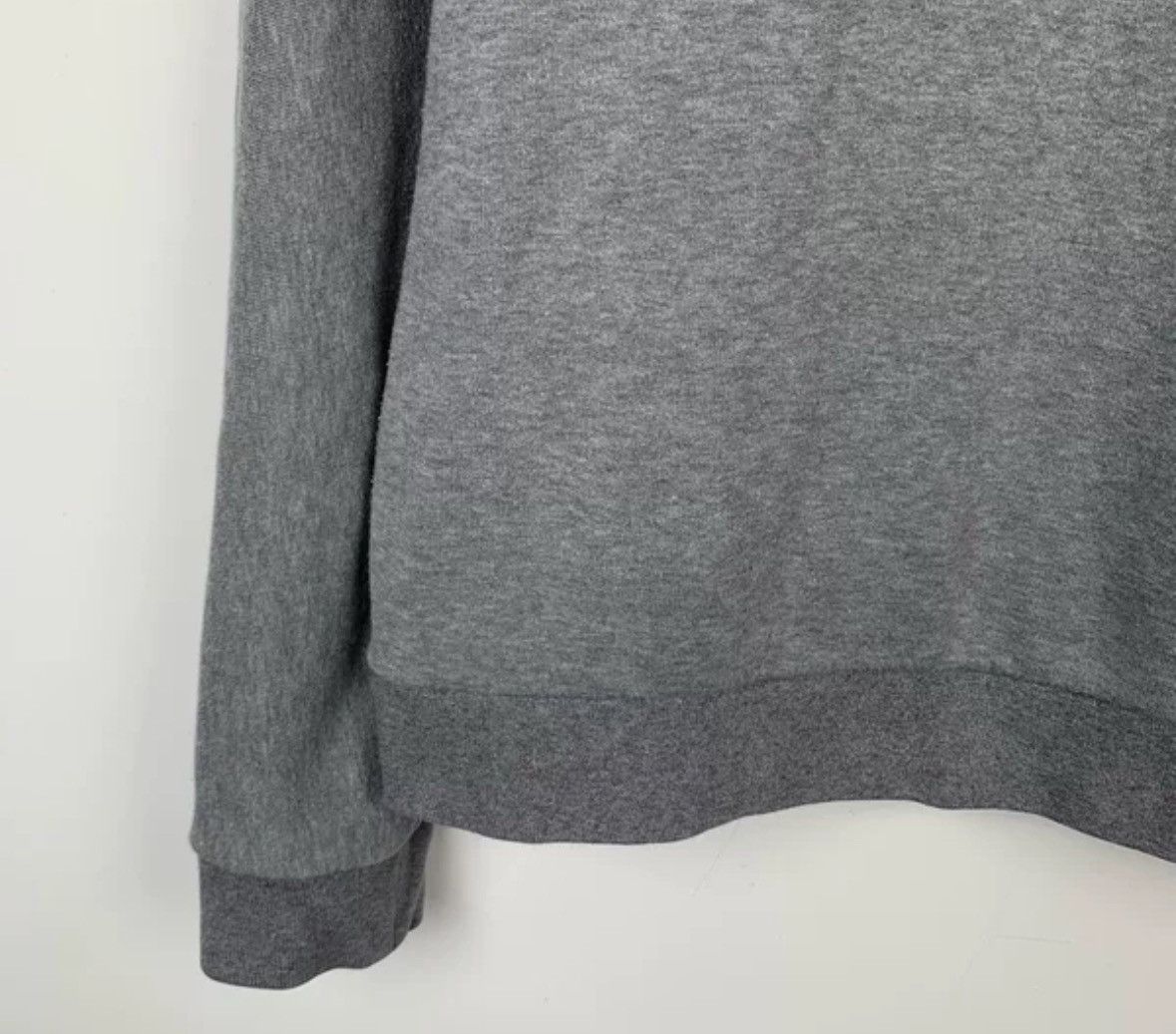 Louis Vuitton Louis Vuitton gray cotton long sleeved sweatshirt Size US M / EU 48-50 / 2 - 4 Thumbnail