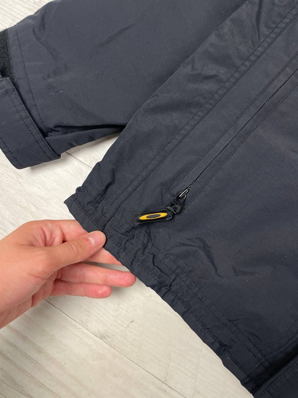 Oakley Vintage Oakley Software Ski Jacket Techwear Snowboard 00s Size US L / EU 52-54 / 3 - 5 Thumbnail