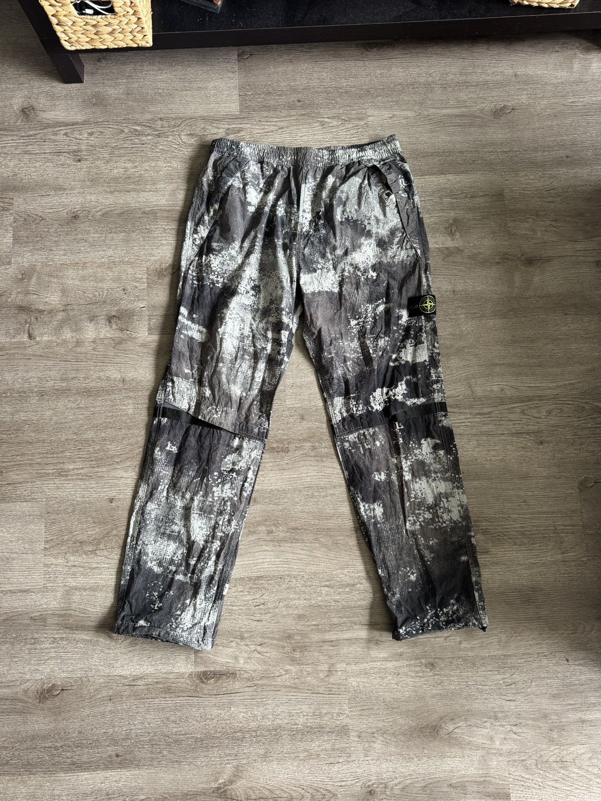 Stone Island Stone Island Grey Digital Camo Shell Pants Size US 38 / EU 54 - 1 Thumbnail