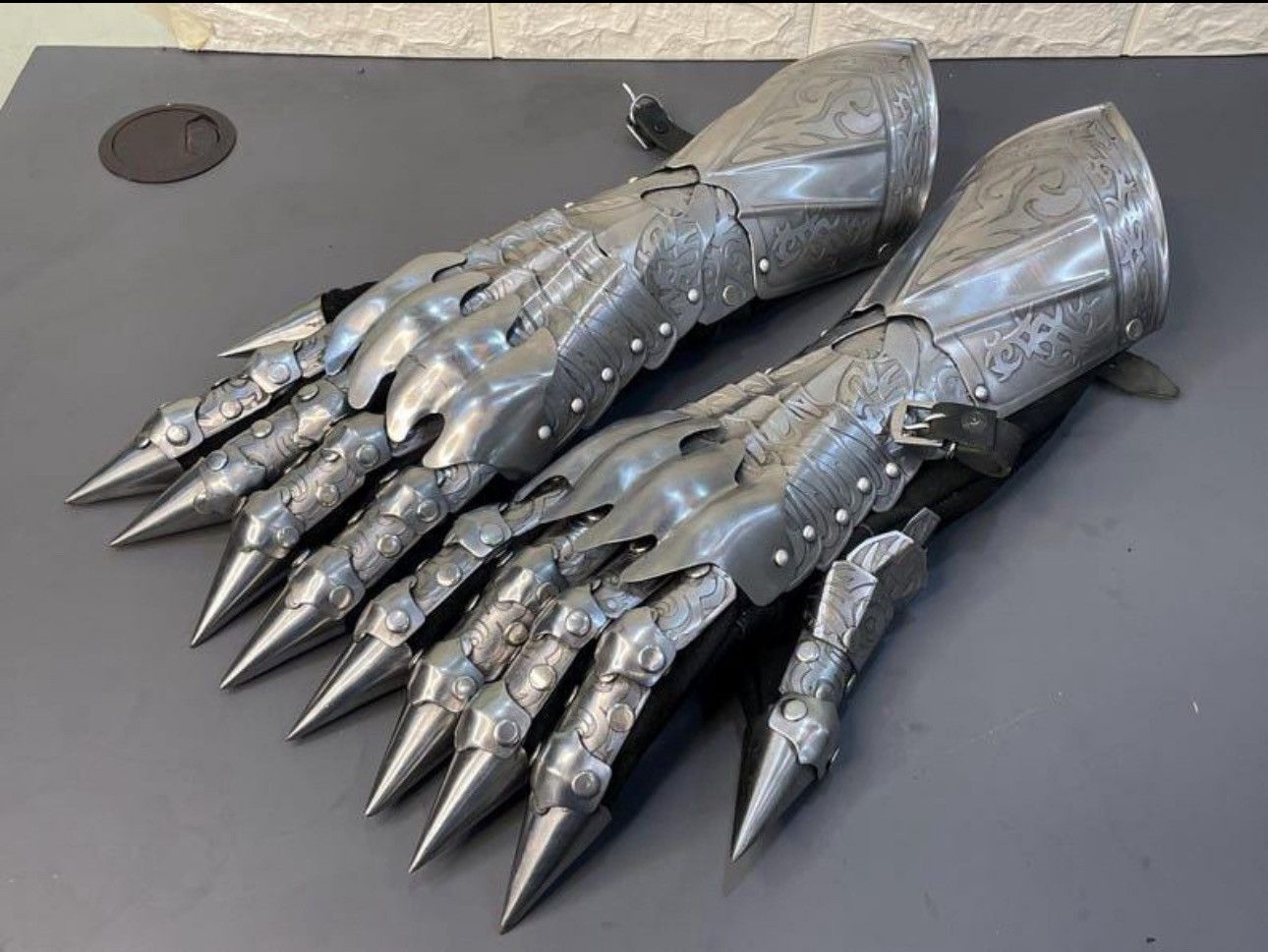 Vintage Custom Steel Clawed Gauntlets - Full Finger Armor Gloves Size ONE SIZE - 4 Thumbnail
