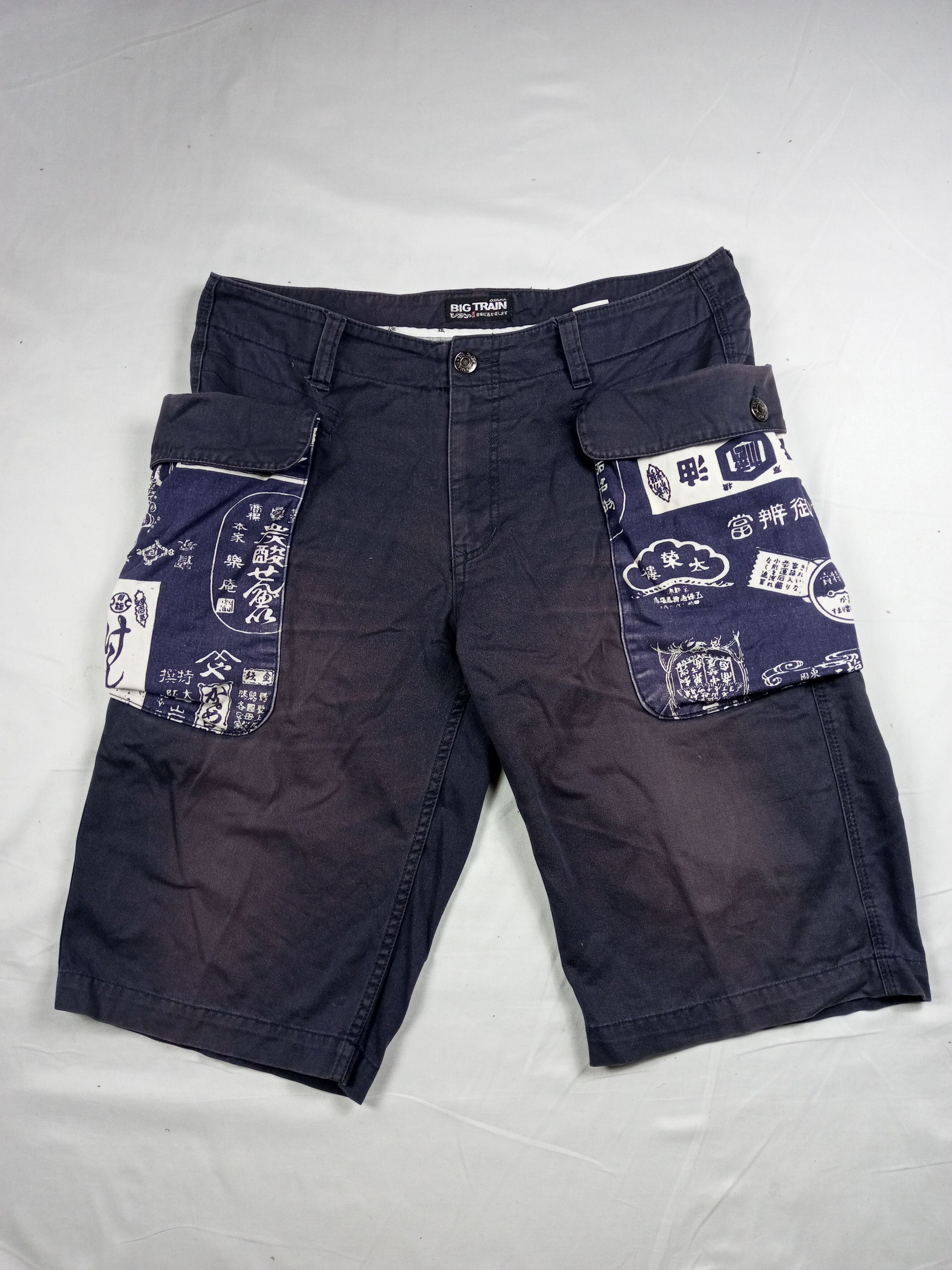Vintage 90s BIG TRAIN Faded Japanese Shorts Cargo Style