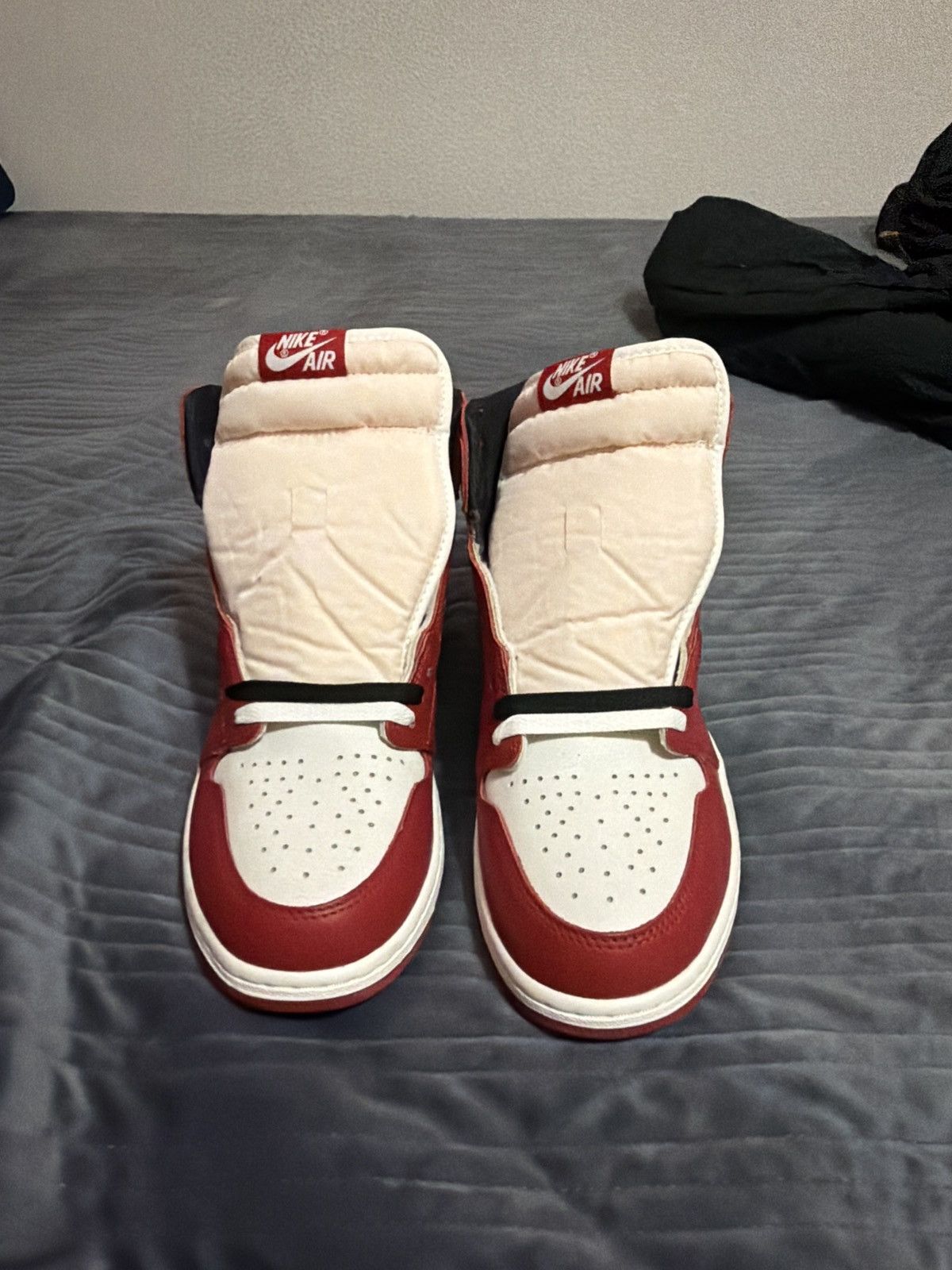 Nike Nike Air Jordan 1 High OG “Lost & Found” (Chicago) Size US 11 / EU 44 - 1 Thumbnail