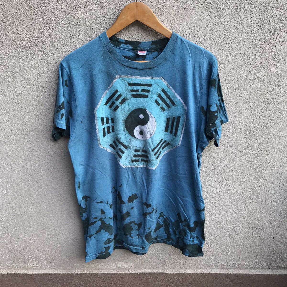 Vintage Vintage 90s YIN YANG art tee tie dye Size US M / EU 48-50 / 2 - 1 Thumbnail