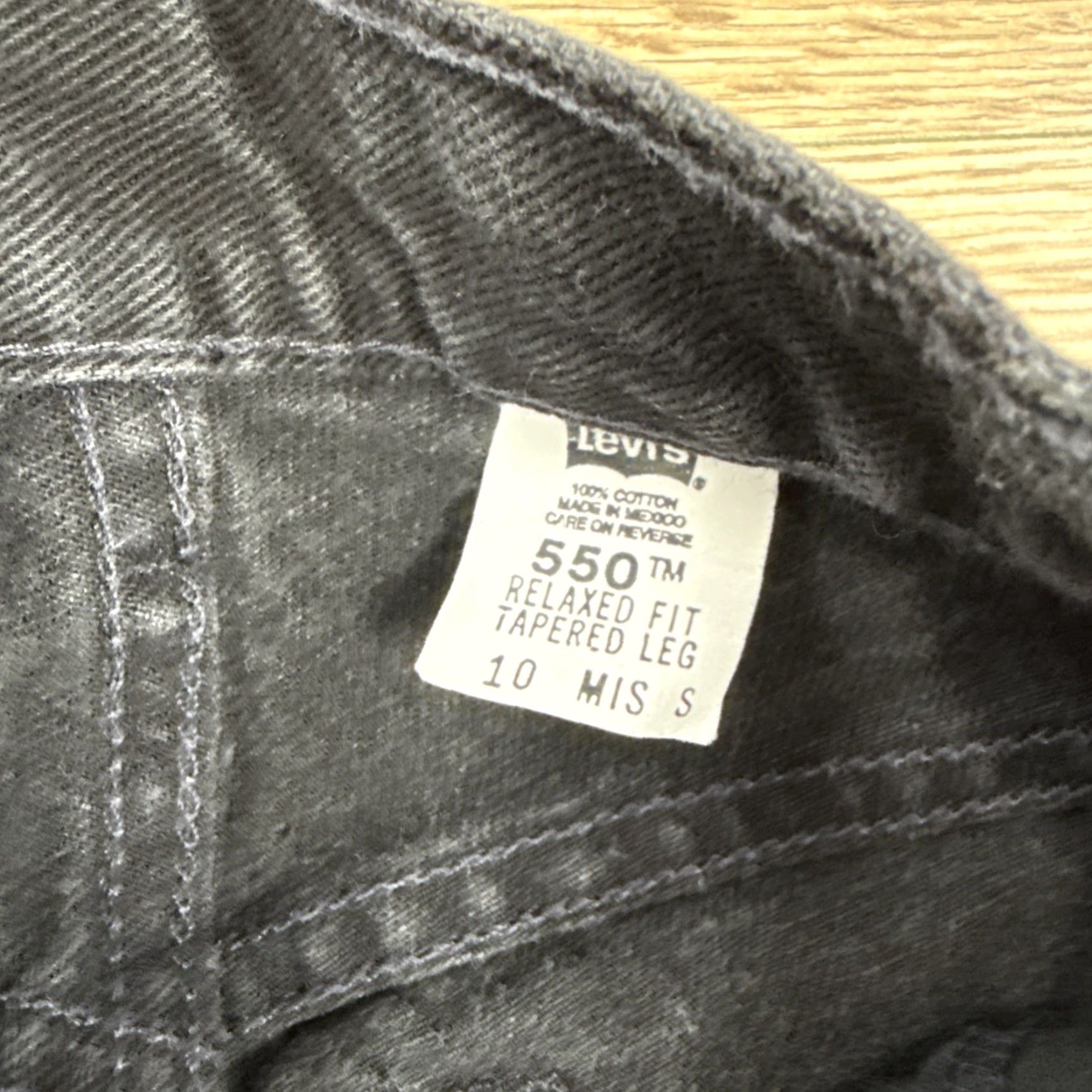 Levi's VINTAGE Levi's Jeans 550 Women Tapered Relaxed Fit Black 10 Misses S Adult Womens High Rise 27in Inseam Size 32" / US 10 / IT 46 - 2 Thumbnail