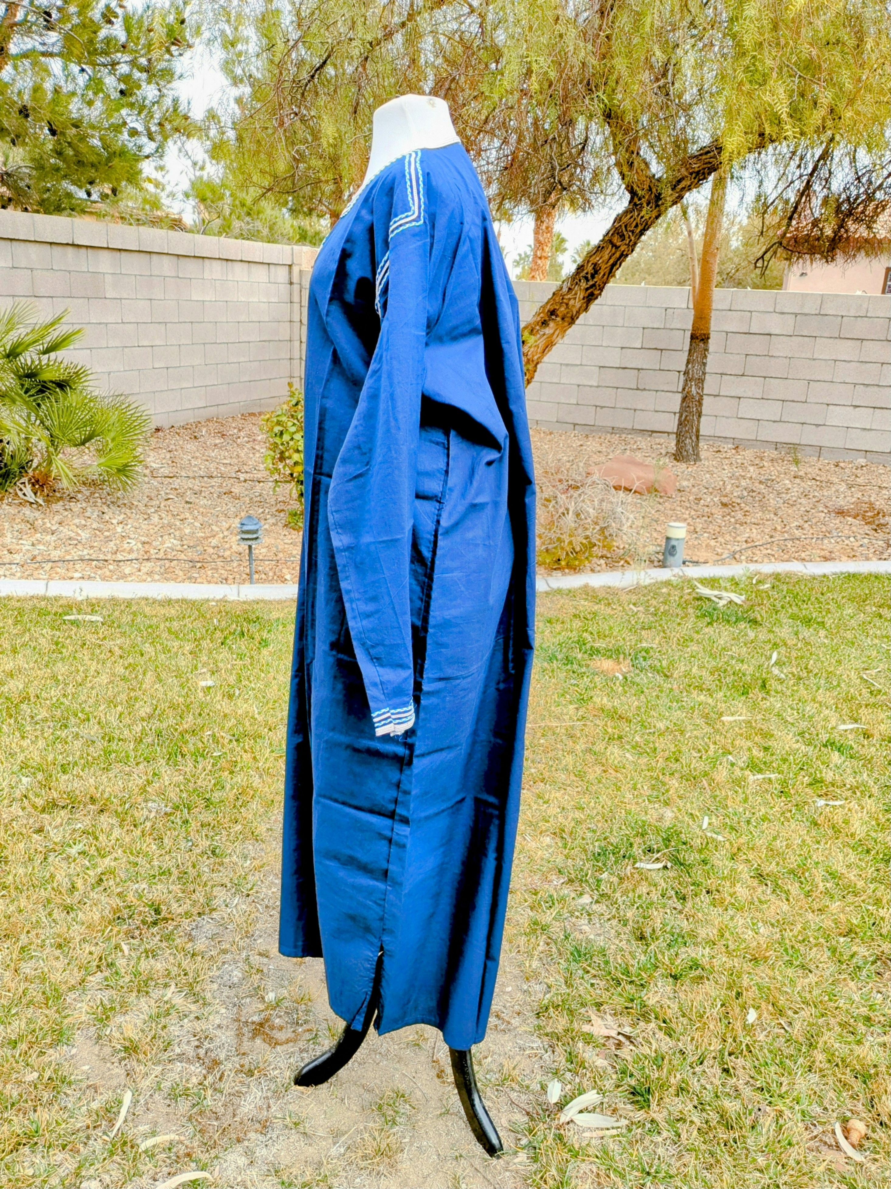 Designer Jubba/Kimono/Kaftan/Paofu/Thobe/Cassock Robe Embroidered Size S / US 4 / IT 40 - 2 Thumbnail