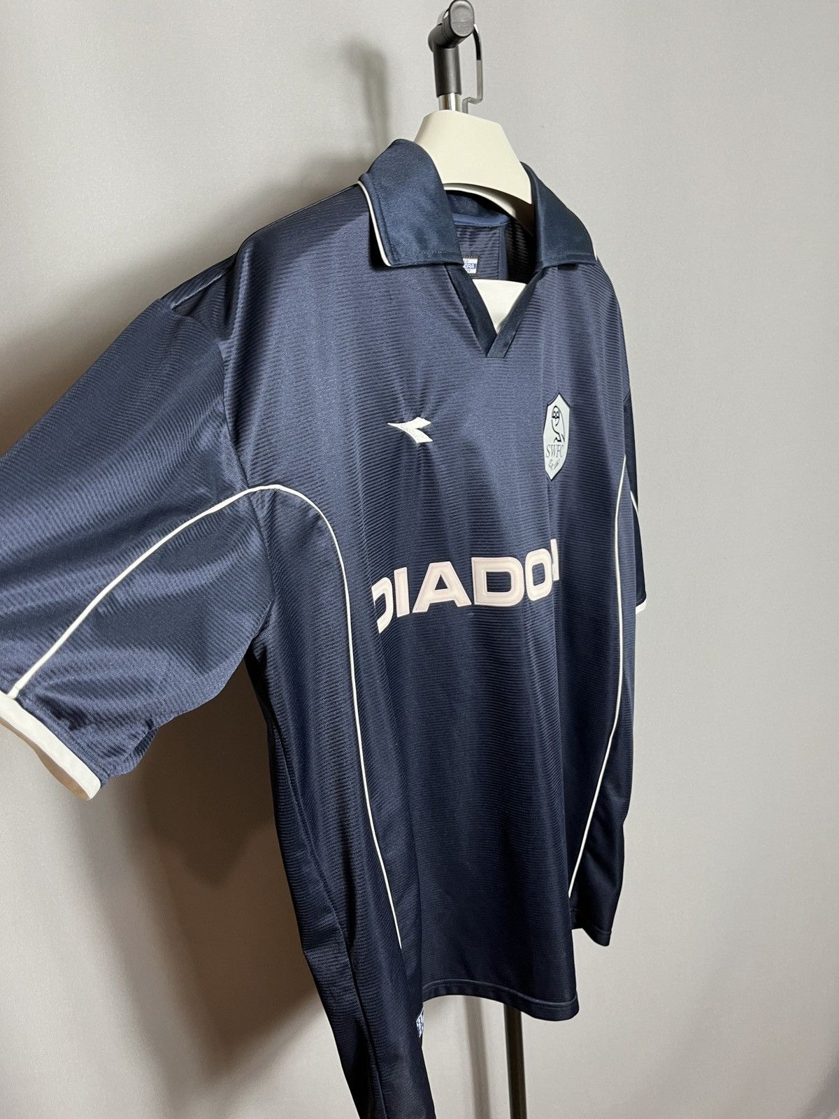Diadora 2002 - 2003 Sheffield Wednesday Away Shirt Diadora Size US M / EU 48-50 / 2 - 7 Thumbnail