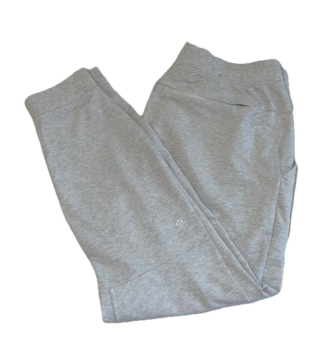 Lululemon LULULEMON CITY SWEAT JOGGER HEATHERED LIGHT GRAY COLOR Sz XL Size US 38 / EU 54 - 1 Thumbnail