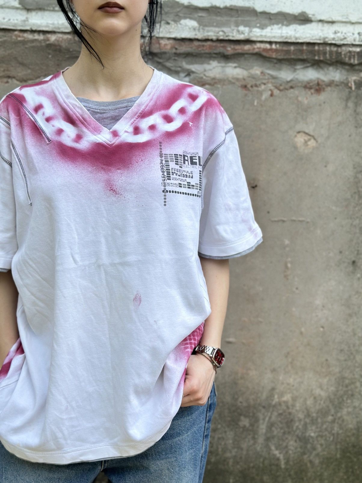 If Six Was Nine VTG Urban Spirit V Neck T-shirts Size L Custom Hand Made Y2K Size US L / EU 52-54 / 3 - 4 Thumbnail