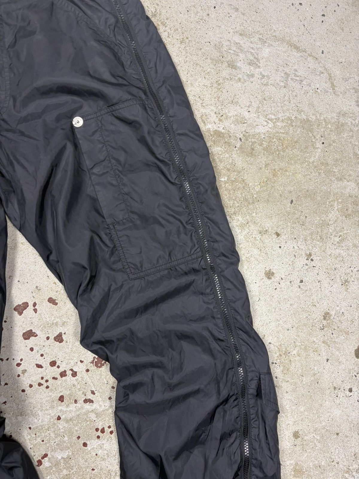 Giorgio Armani 2000s Armani Jeans Black Baggy Full Zip Cargo Track Pants Size US 33 - 7 Thumbnail