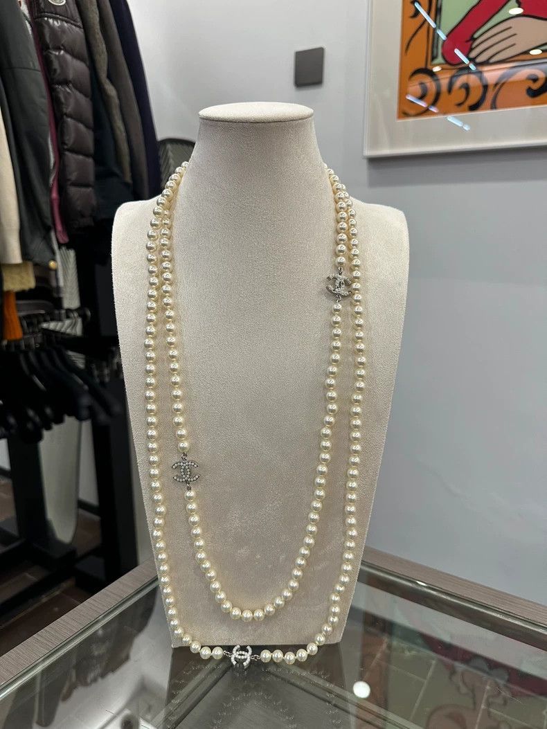Chanel Chanel Pearl Double C Logo Double-Layer Necklace Size ONE SIZE - 2 Thumbnail