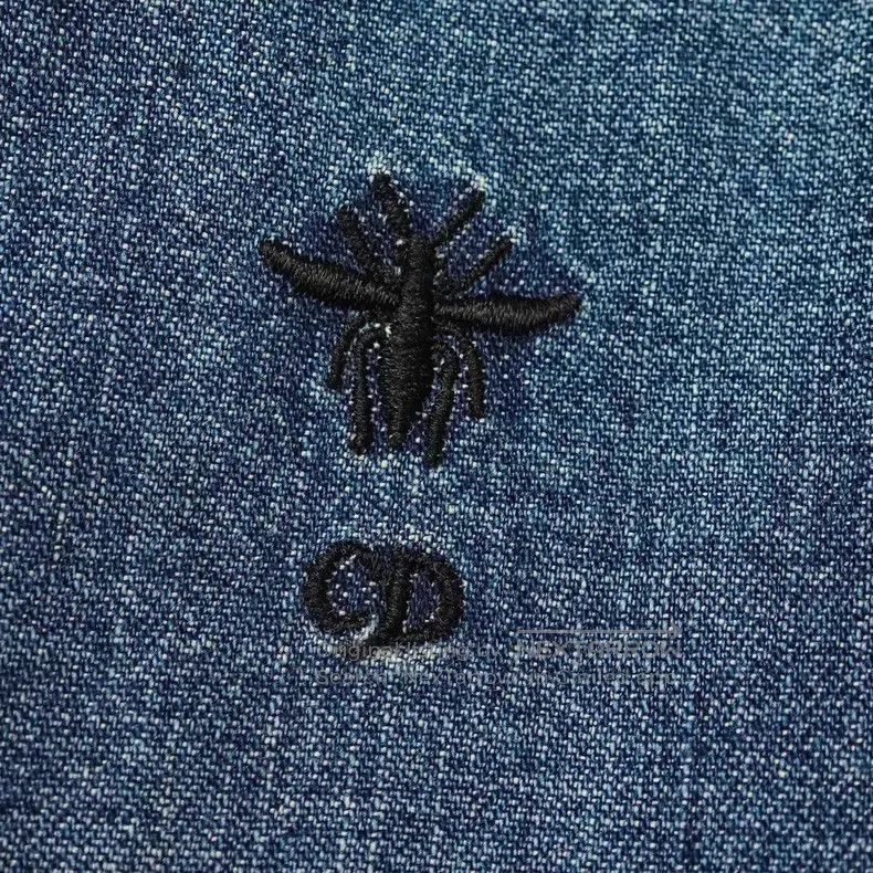 Dior Dior Washed blue embroidered bee denim cotton short-sleeve Size XS / US 0-2 / IT 36-38 - 7 Thumbnail