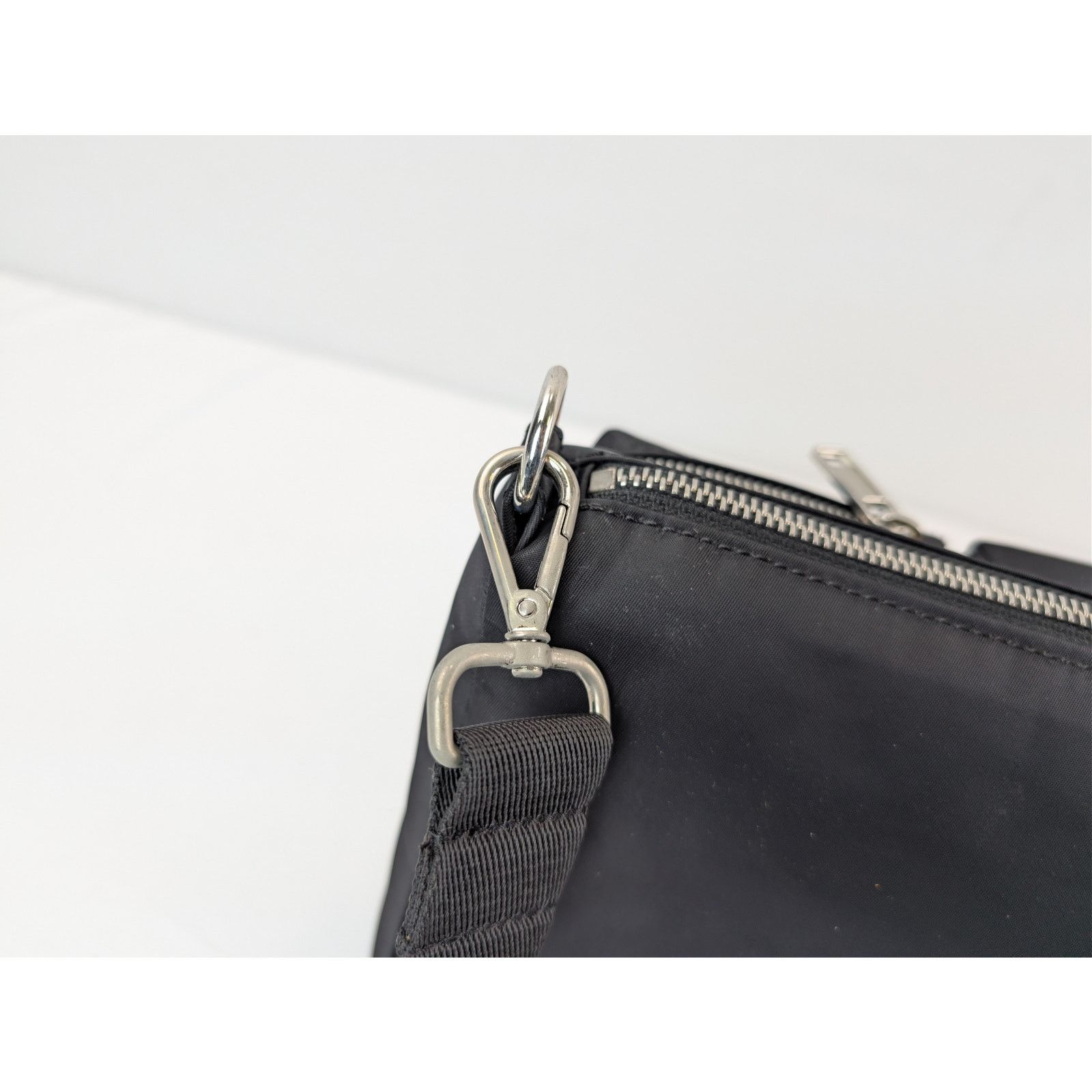 Maison Margiela o1rshd1 MM6 Three Pocket Nylon Crossbody Messenger Bag Black Size ONE SIZE - 10 Thumbnail