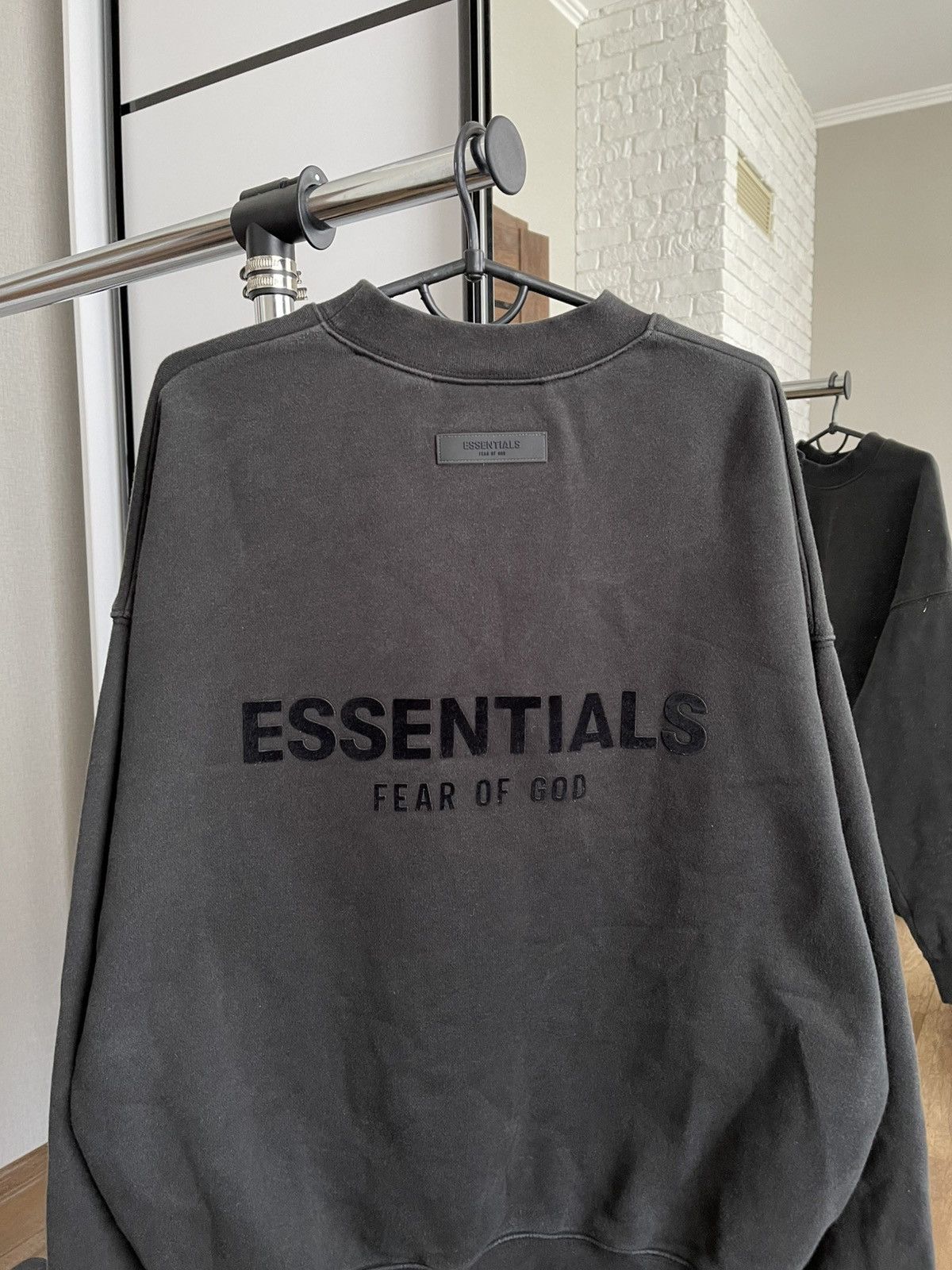 Fear of God Essentials Fear Of God Sweatshirt Crewneck Size US S / EU 44-46 / 1 - 4 Thumbnail