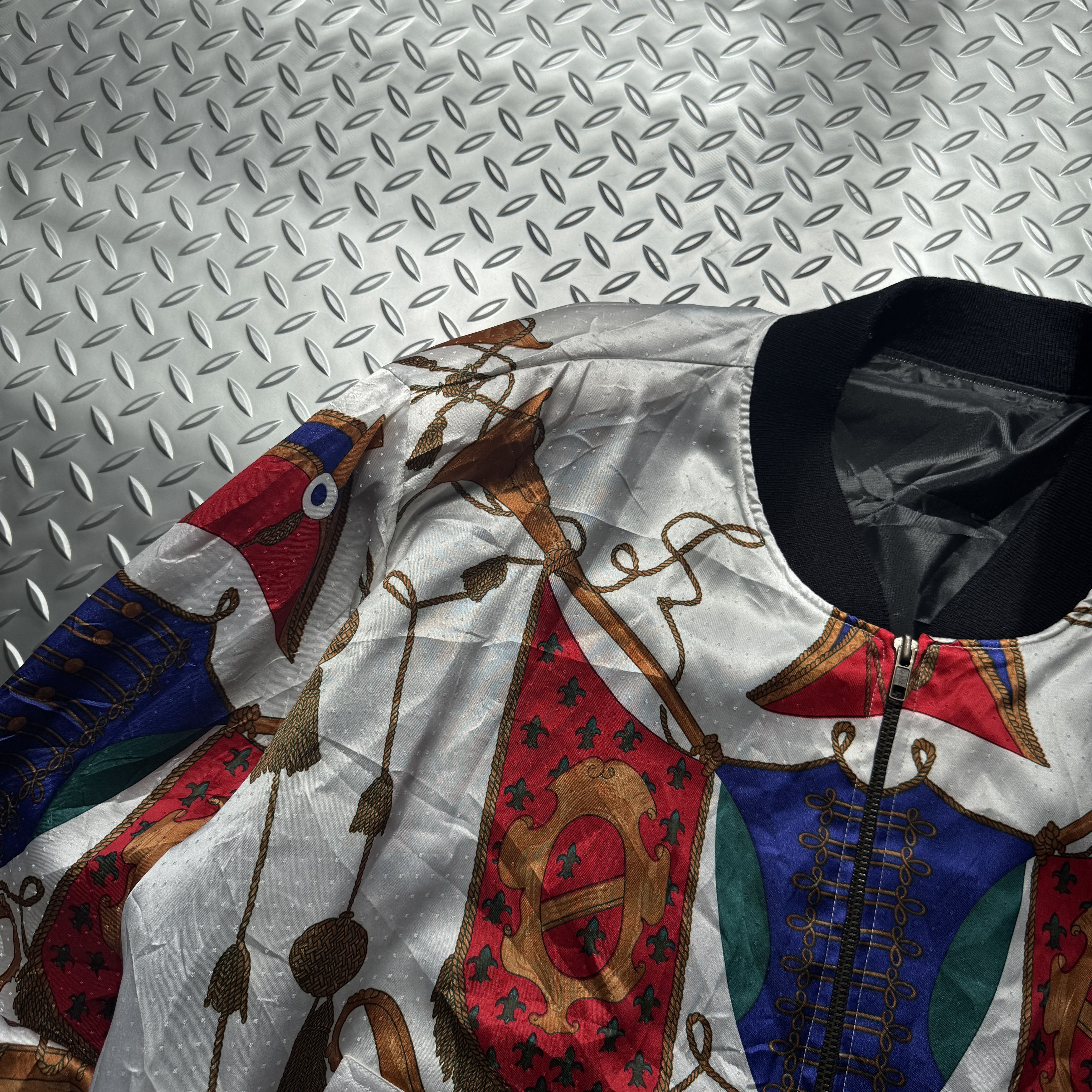 Japanese Brand Vintage Baroque Military Print Bomber Jacket Size US L / EU 52-54 / 3 - 6 Thumbnail