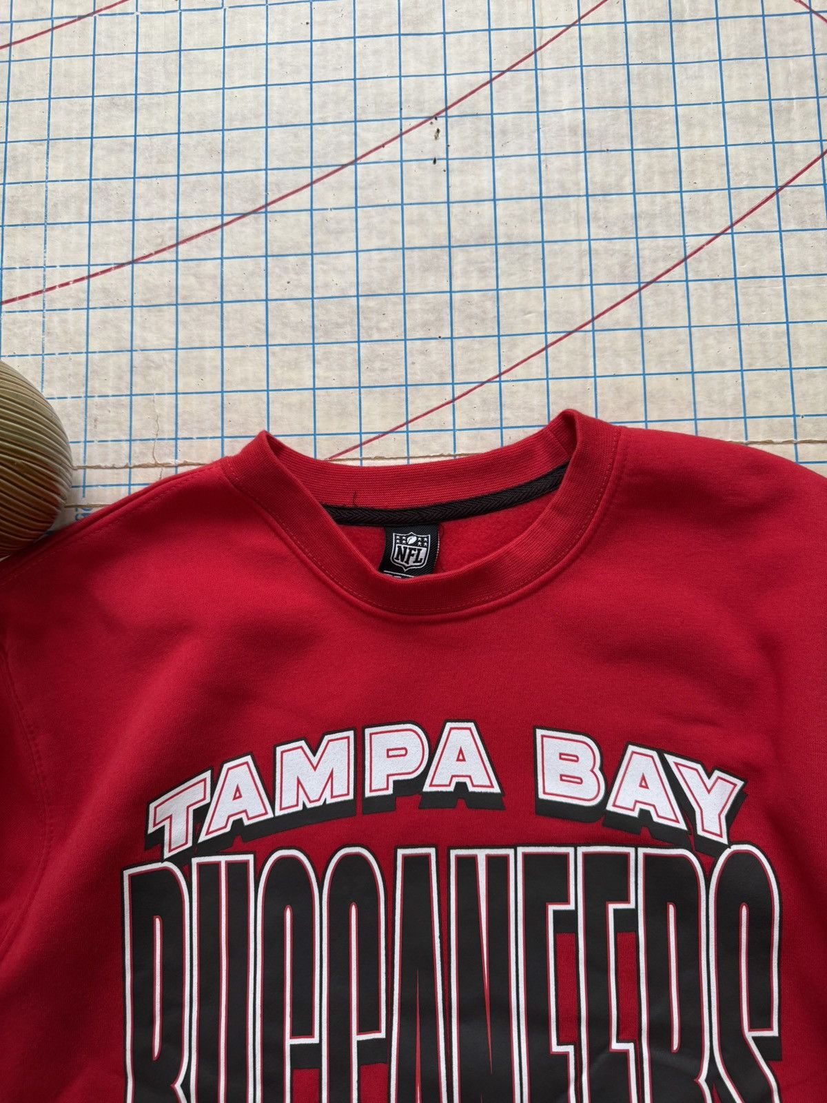 NFL NWT Tampa Bay Buccaneers Crewneck Sweater Small NFL Apparel Size US S / EU 44-46 / 1 - 4 Thumbnail
