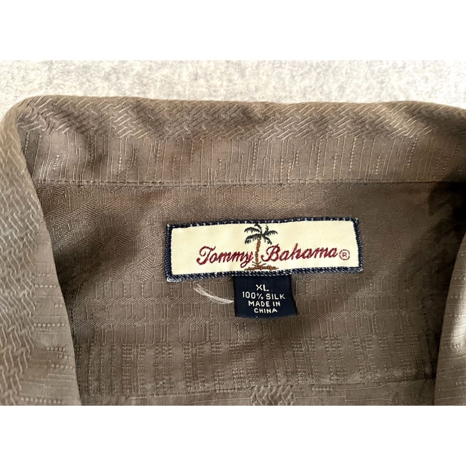 Tommy Bahama Tommy Bahama Silk Embroidered Shirt Bogey Last Call Golf Cigar Martini Mens XL Green Slim? Size US XL / EU 56 / 4 - 4 Thumbnail