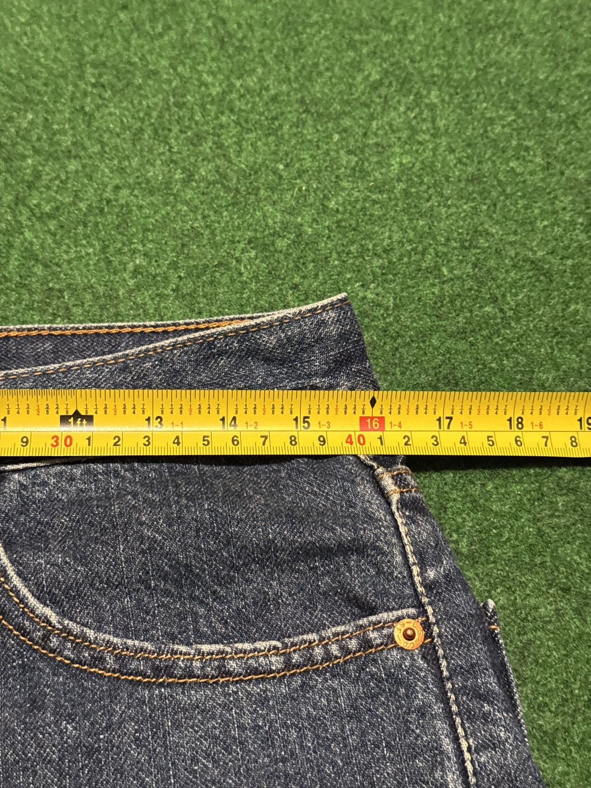 Levi's Levis 505 Jorts Y2K Medium Wash 31 10” Denim Shorts Size US 31 - 6 Thumbnail