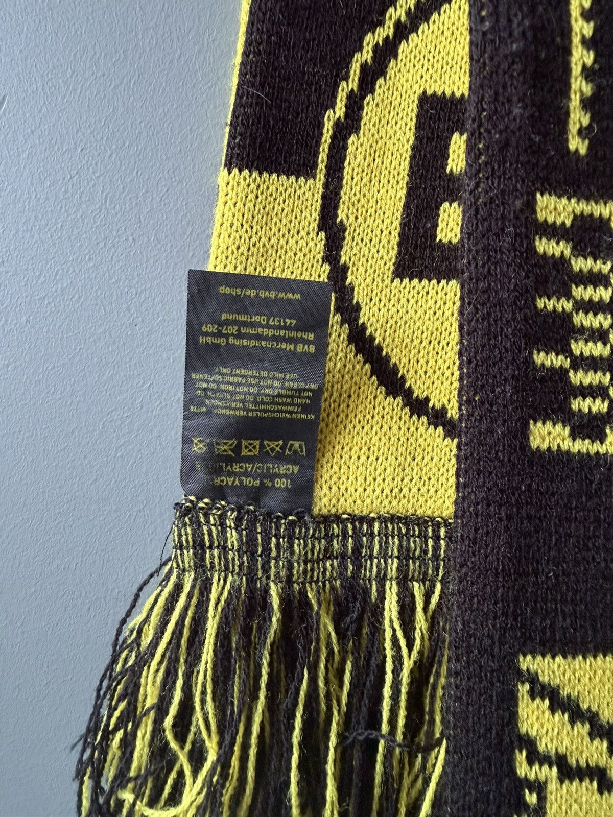 Other Borussia Dortmund Black Yellow Acrylic Scarf Size ONE SIZE - 3 Thumbnail