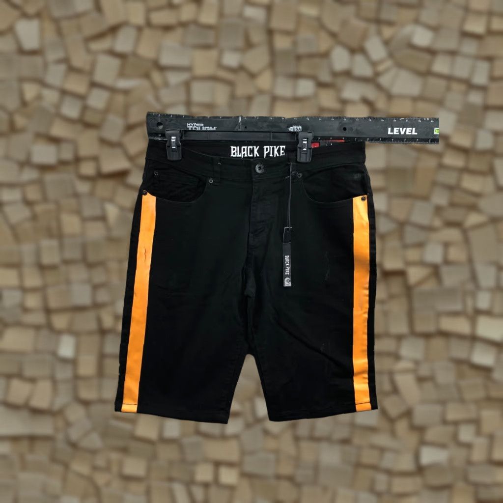 Vintage Black Pike Bermuda Shorts Mens 34 Dark Wash Black Orange Bermuda Shorts Mens 34 Dark Wash Black Pike Size US 34 / EU 50 - 1 Thumbnail