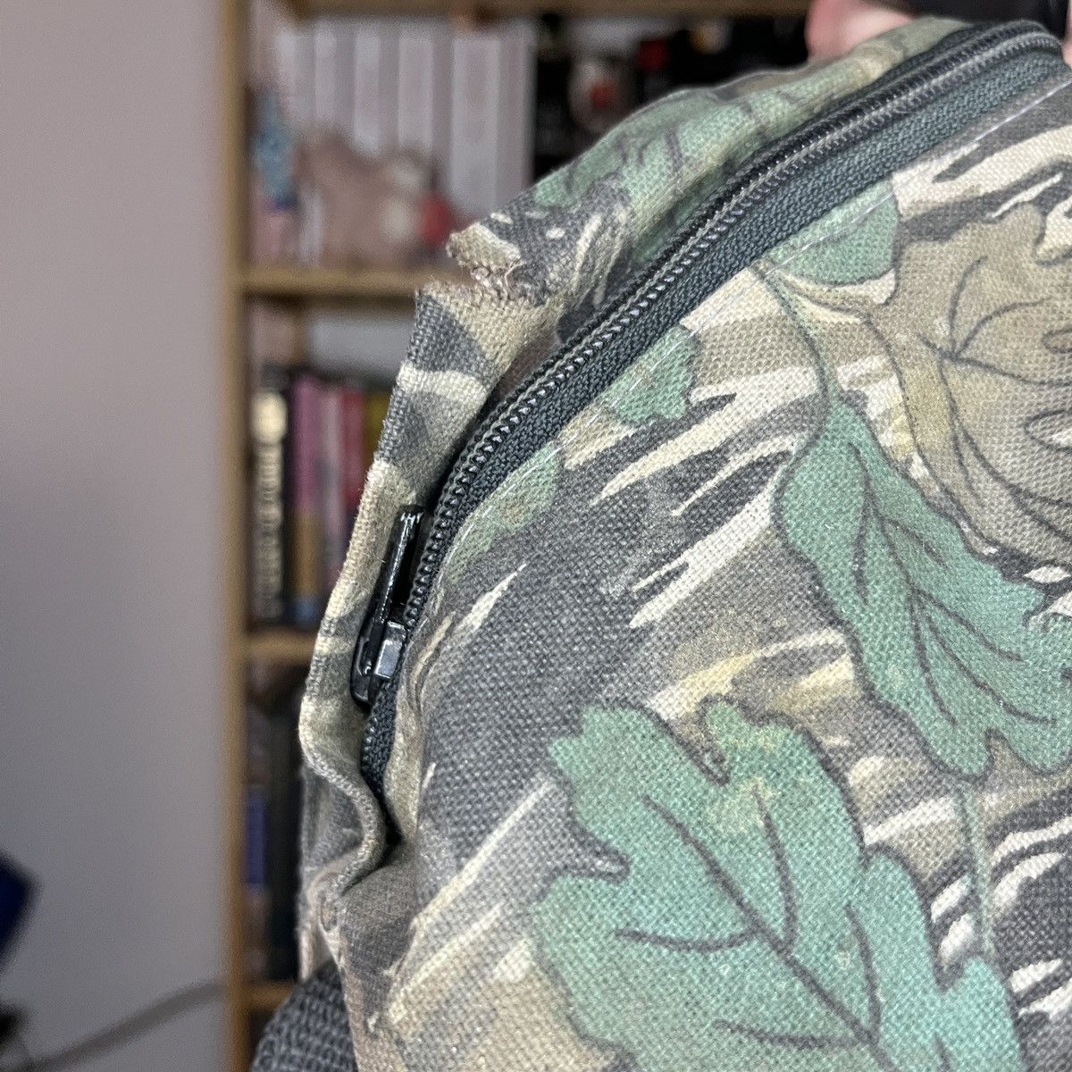 Vintage Vintage Camo Buckle Bag Crossbody Fanny Pack Size ONE SIZE - 4 Thumbnail