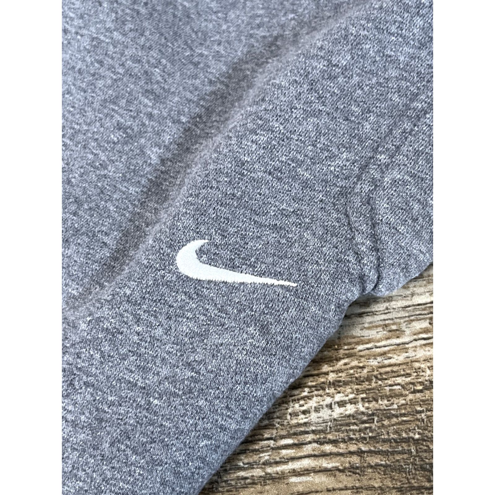 Nike VINTAGE Nike Sweatpants Mens Size Small Gray Athletic Sweatpants Joggers • Nike Fleece Pants Regular Fit Ladies? Size US 29 - 4 Thumbnail