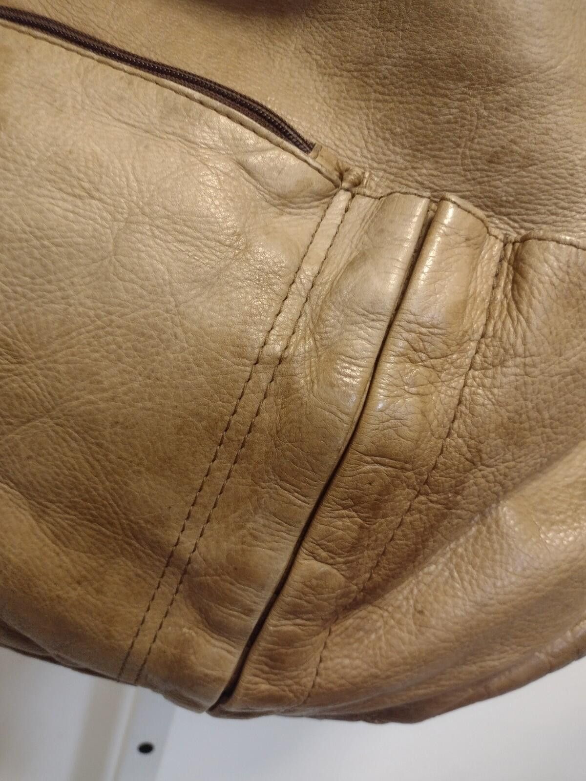 The Unbranded Brand VTG Distressed Leather Messenger Bag Lg Organizer Crossbody Size ONE SIZE - 8 Thumbnail