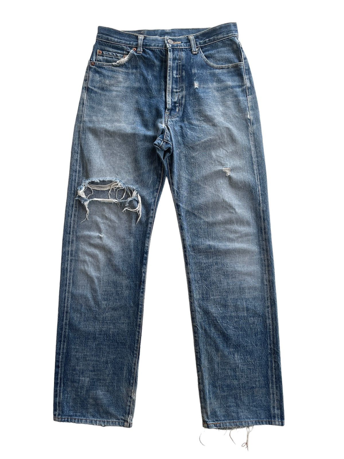 image of Distressed Denim x Vintage Japanese Distressed Buckleback Selvedge Jeans in Blue Denim (Size 30)