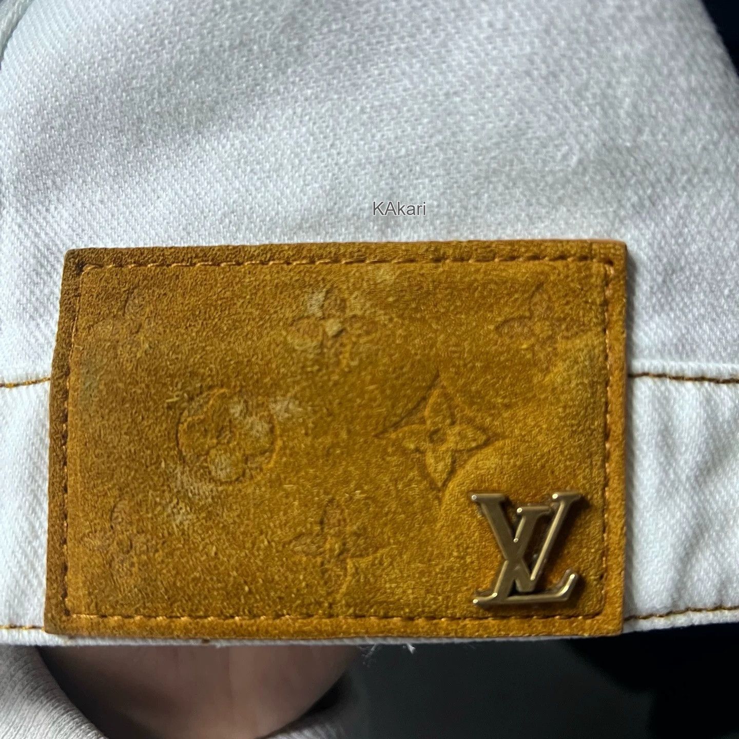 Louis Vuitton Louis Vuitton White Spray-Paint Denim Jacket Size US M / EU 48-50 / 2 - 6 Thumbnail