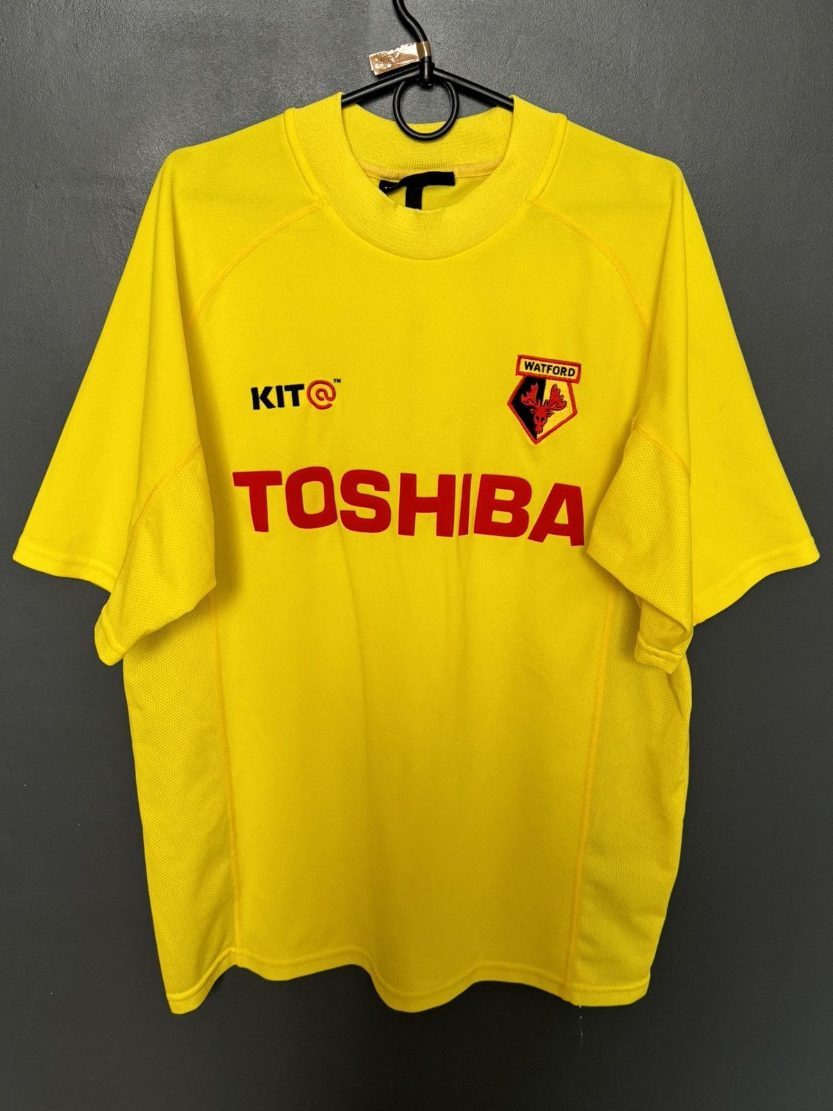 Other Watford 01/03 Home Football Jersey Size US M / EU 48-50 / 2 - 1 Thumbnail