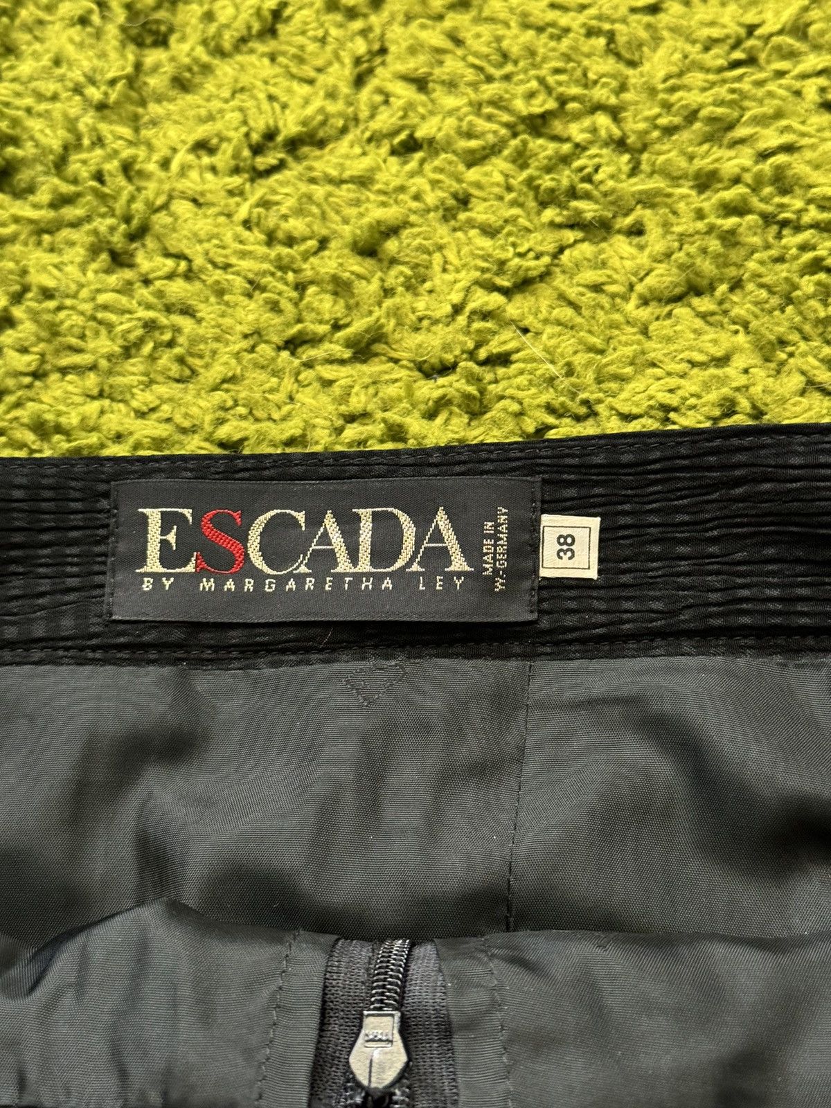 Escada × Escada Sport × Vintage Escada 1990s vintage maxi skirt Size 26" / US 2 / IT 38 - 3 Thumbnail