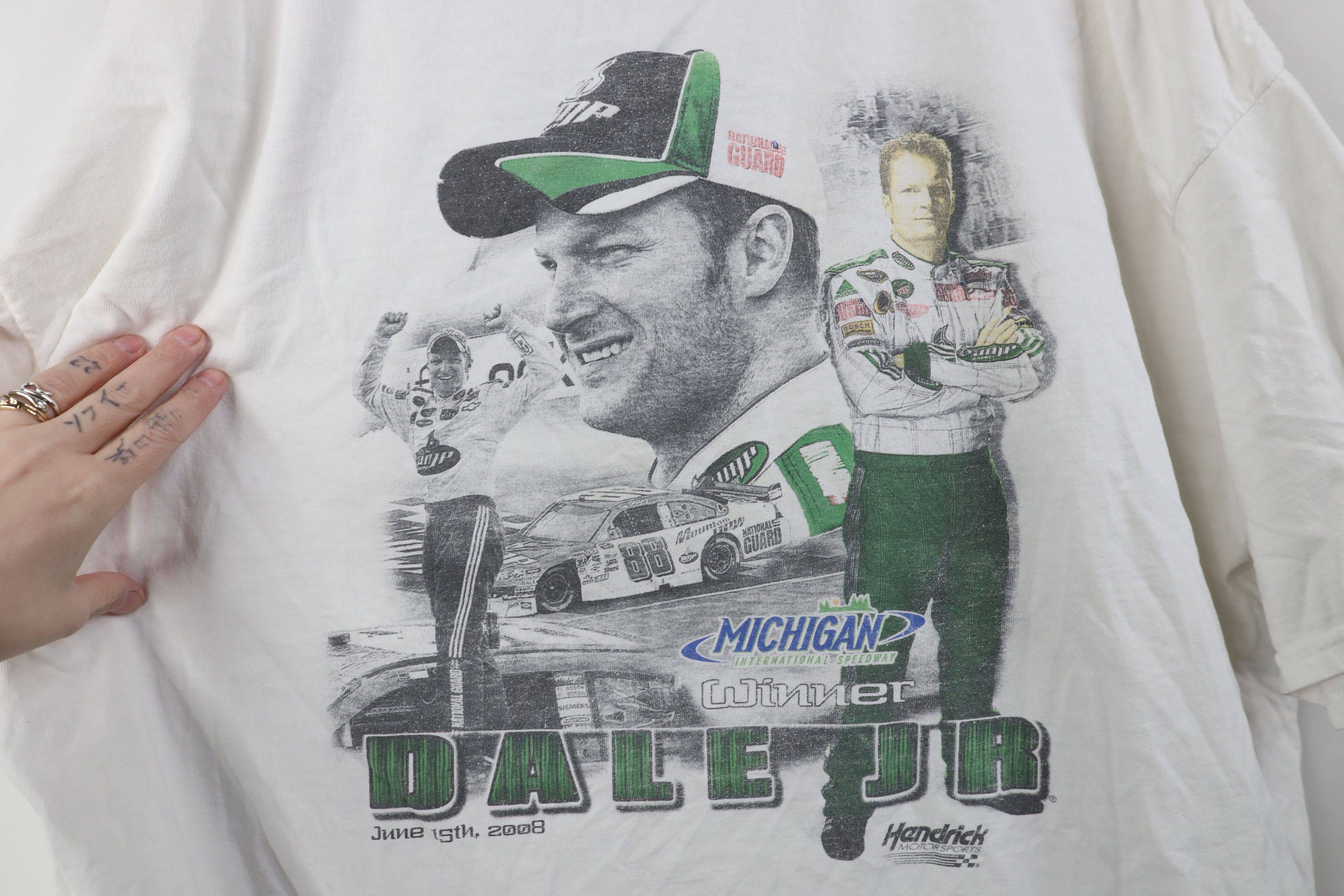 Vintage Vintage Y2K NASCAR Earnhardt Jr Amp Energy T-Shirt White Size US XXL / EU 58 / 5 - 4 Thumbnail