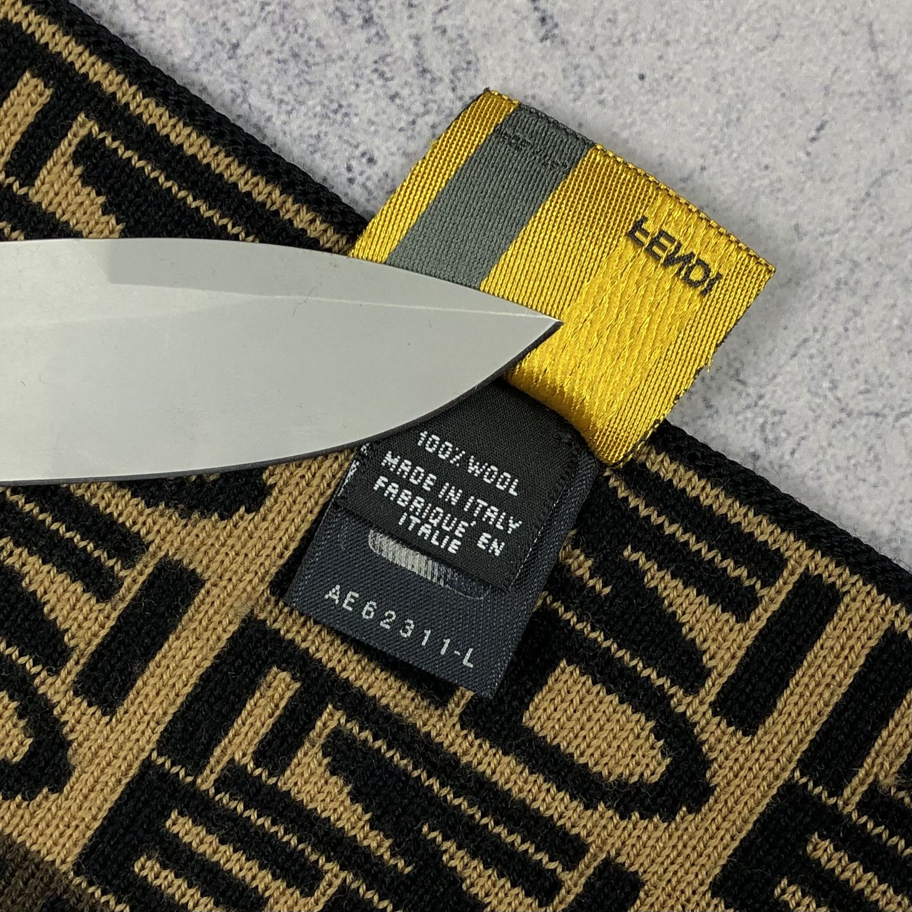 Fendi Fendi Monogram Wool Italy Scarf Size ONE SIZE - 4 Thumbnail