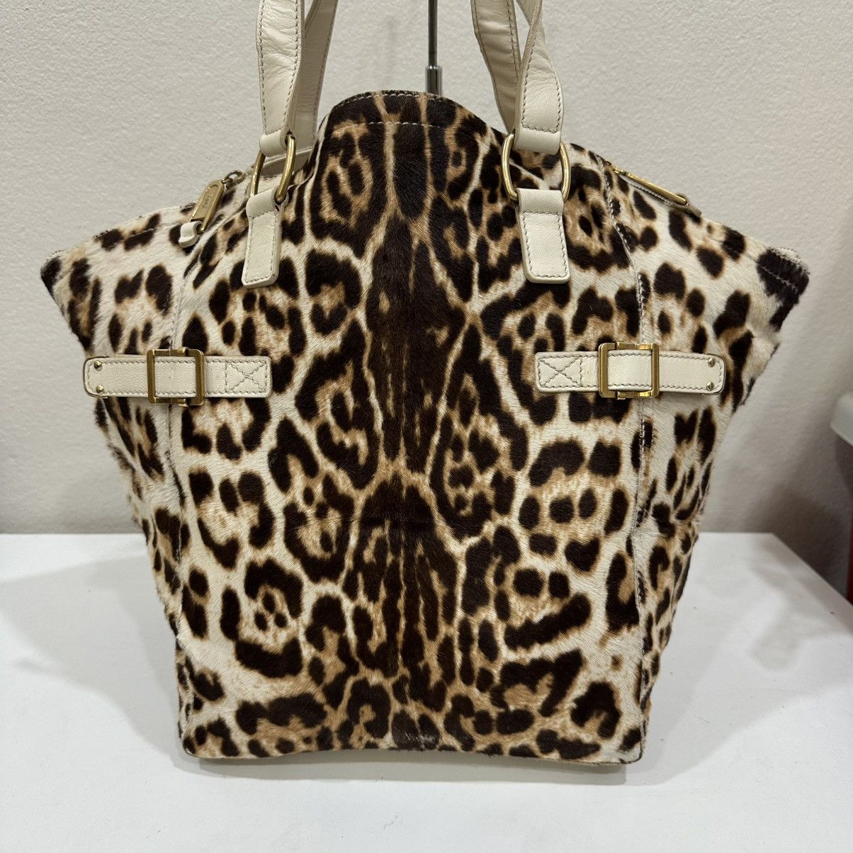 Yves Saint Laurent ‼️LASTDROP‼️ YVES SAINT LAURENT LEOPARD PRINT PONY HAIR LARGE Size ONE SIZE - 5 Thumbnail