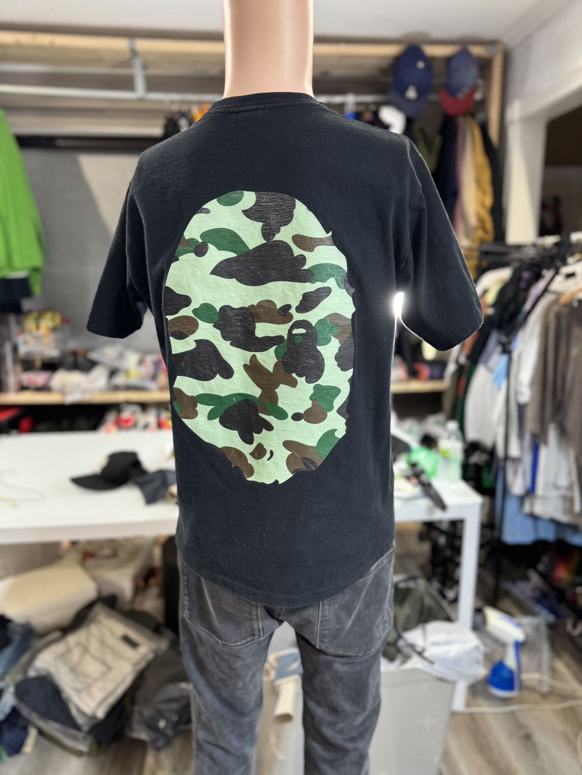 Bape BAPE DOUBLE SIDED Mint CAMO (M) Fits Small nice break in! 🔥 Size US M / EU 48-50 / 2 - 2 Thumbnail