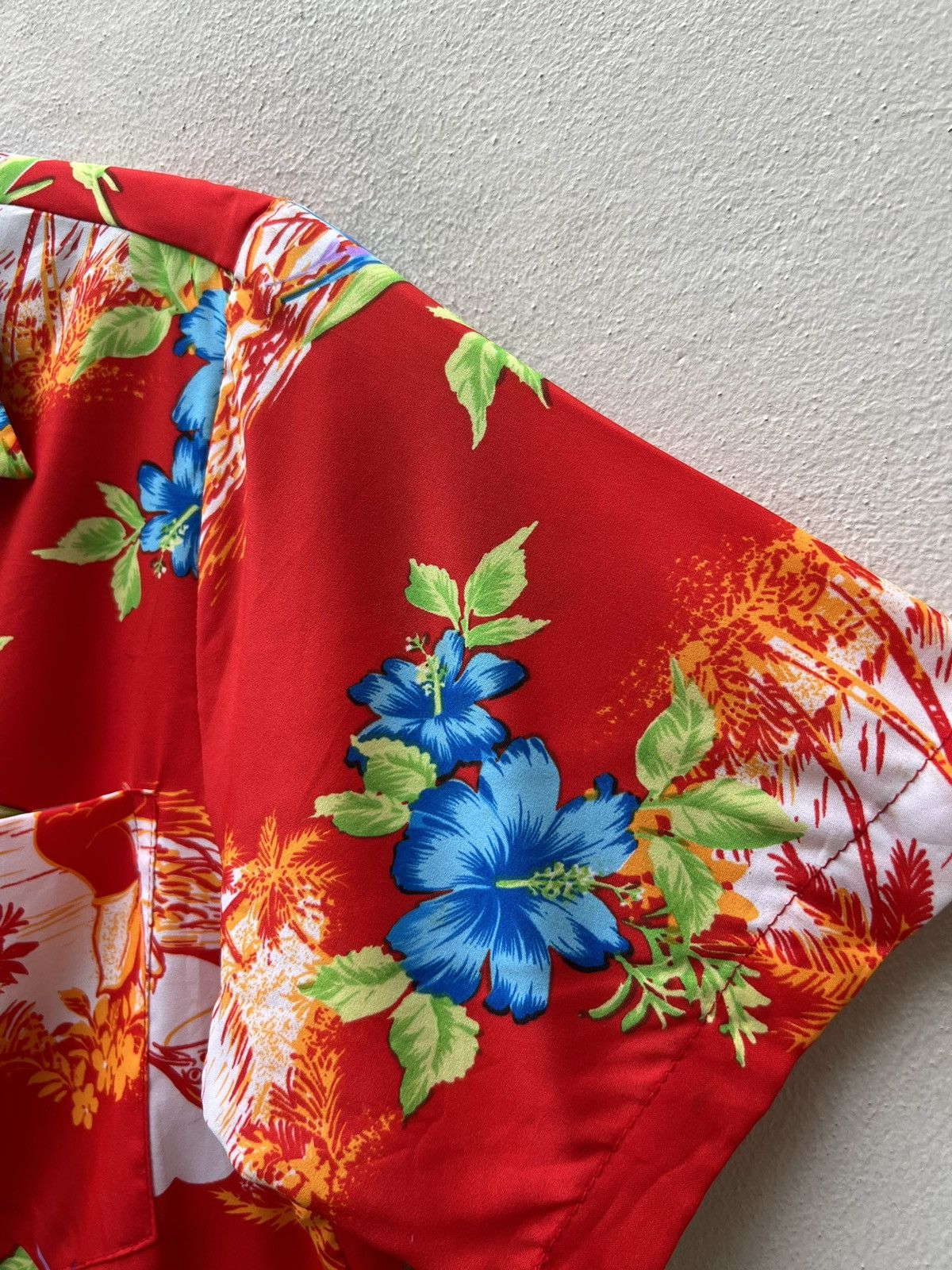 Vintage Vintage 70s Made in Hawaii Hibiscus Red Hawaiian Shirt Size US S / EU 44-46 / 1 - 9 Thumbnail