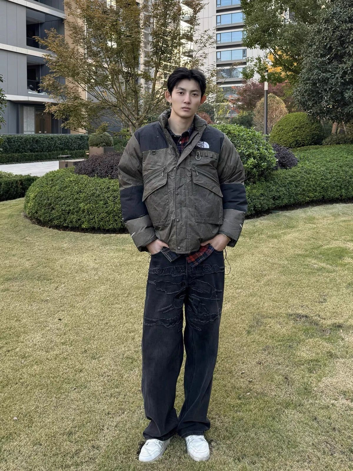 The North Face Urban Exploration ADJUSTABLE HEAVY WEIGHT DOWN JACKET Size US M / EU 48-50 / 2 - 17 Thumbnail
