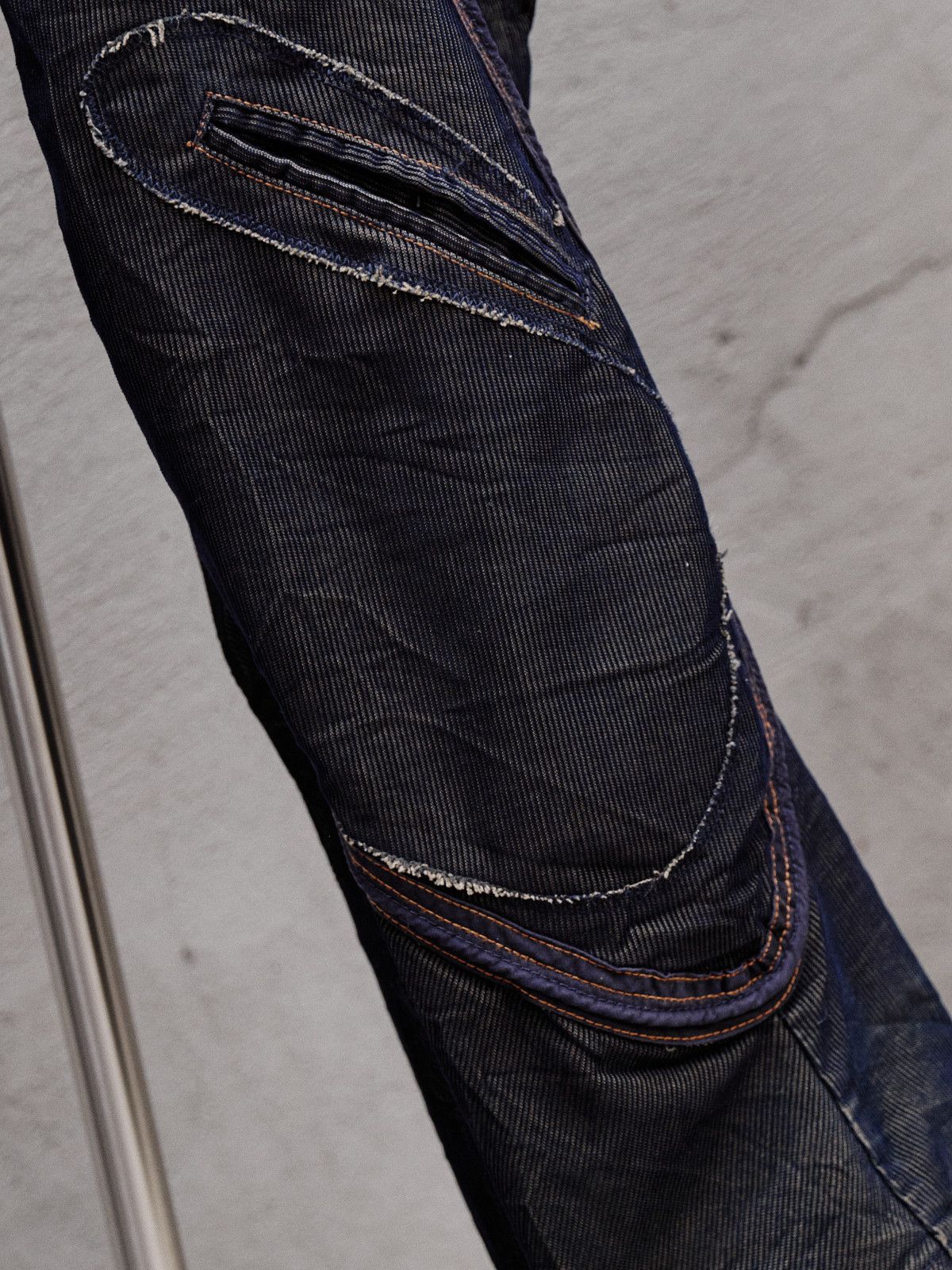 Marithe + Francois Girbaud Marithe + Francois Girbaud 2000's 3D Cargo Pants - Navy Size US 32 / EU 48 - 4 Thumbnail
