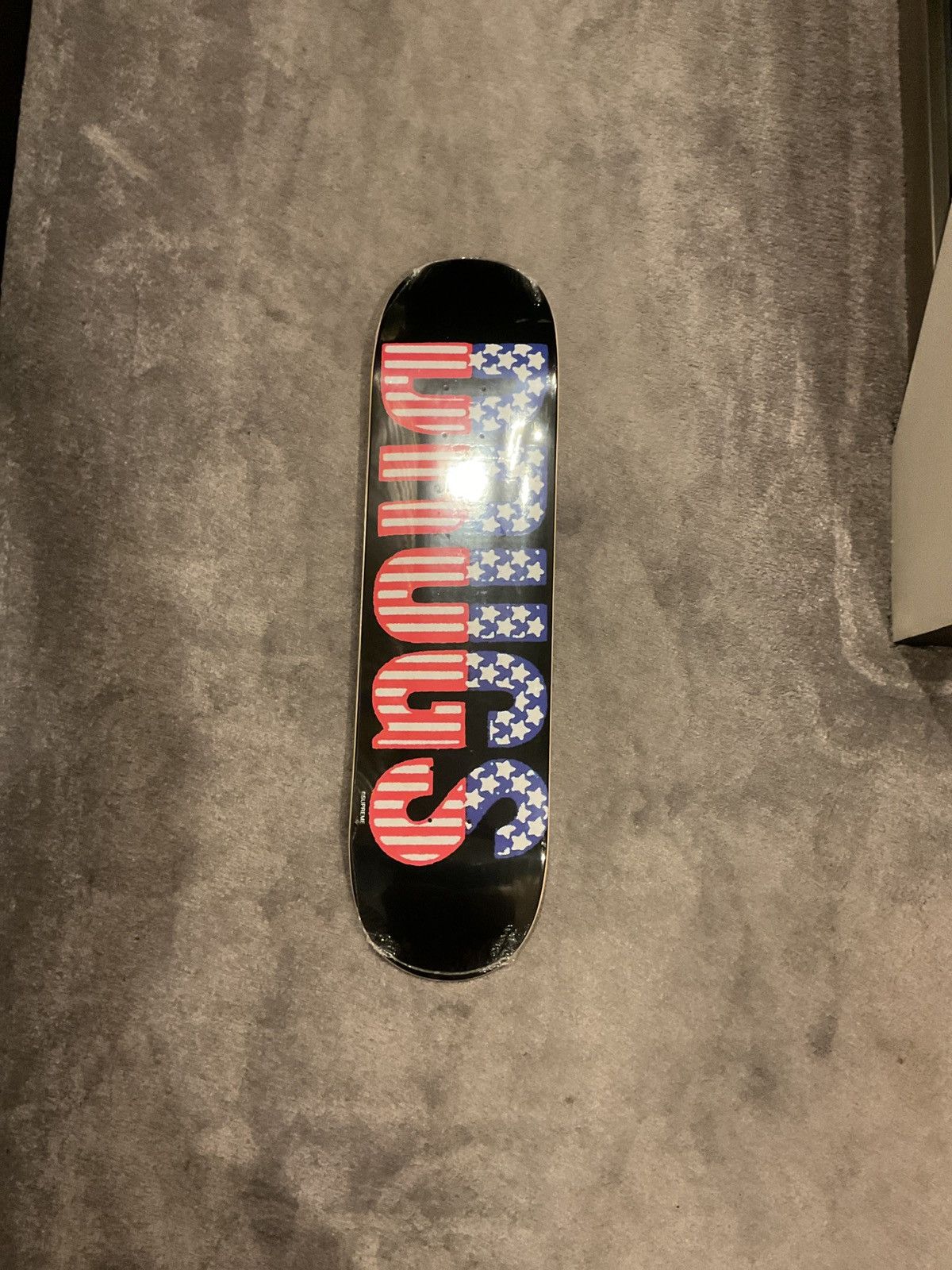 Supreme Supreme Drugs Skateboard Deck Size ONE SIZE - 2 Thumbnail