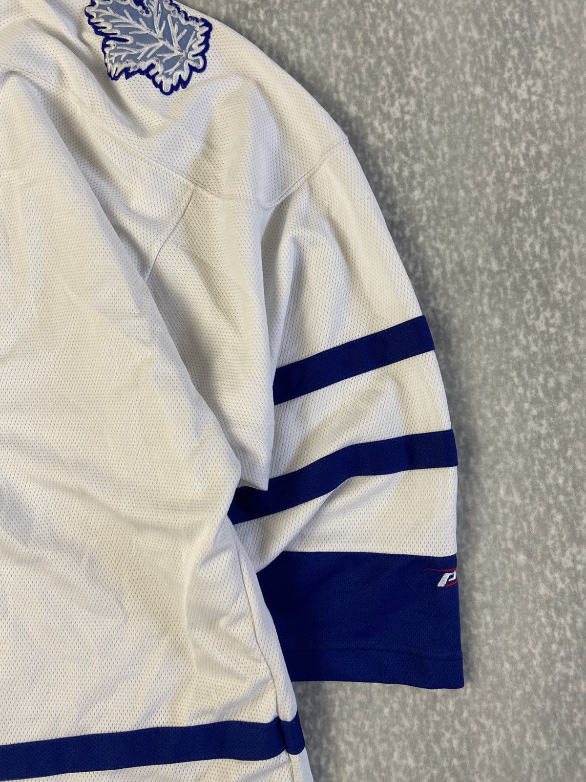 Pro Player Vintage Toronto Maple NHL Hockey Pro Player jersey Size US XL / EU 56 / 4 - 2 Thumbnail