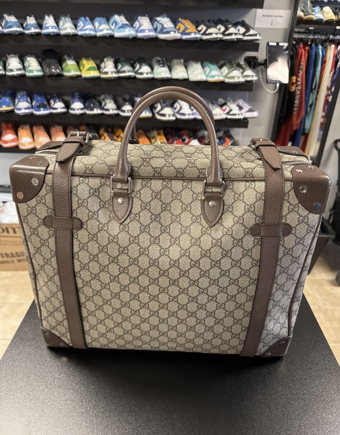 Gucci AUTHENTIC Gucci Beige GG Supreme Trunk Holdall Tote Brown Size ONE SIZE - 2 Thumbnail
