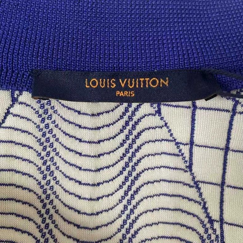 Louis Vuitton Louis Vuitton Striped printed zip stand up collar long sle Size US L / EU 52-54 / 3 - 3 Thumbnail