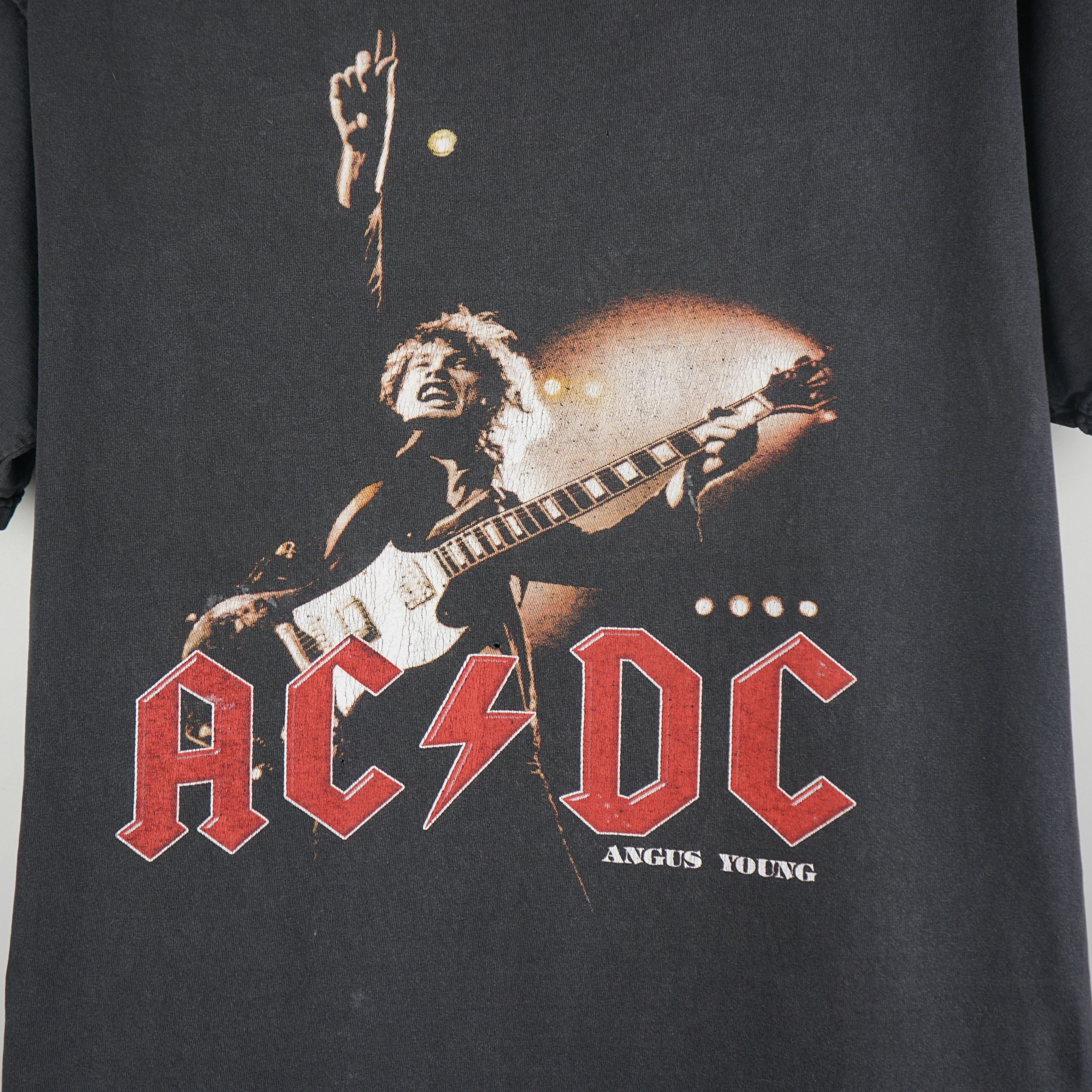 Band Tees × Vintage Vintage 90s ACDC T-Shirt Angus Young Size US L / EU 52-54 / 3 - 2 Thumbnail